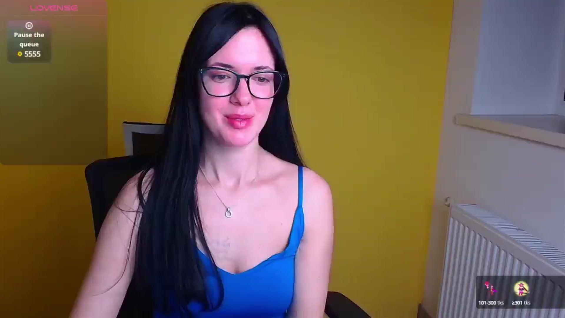 Gallery image thumbnail from Black_Red's myfreecams stream on, 12/14/2024, 07:48 image 20 of 20