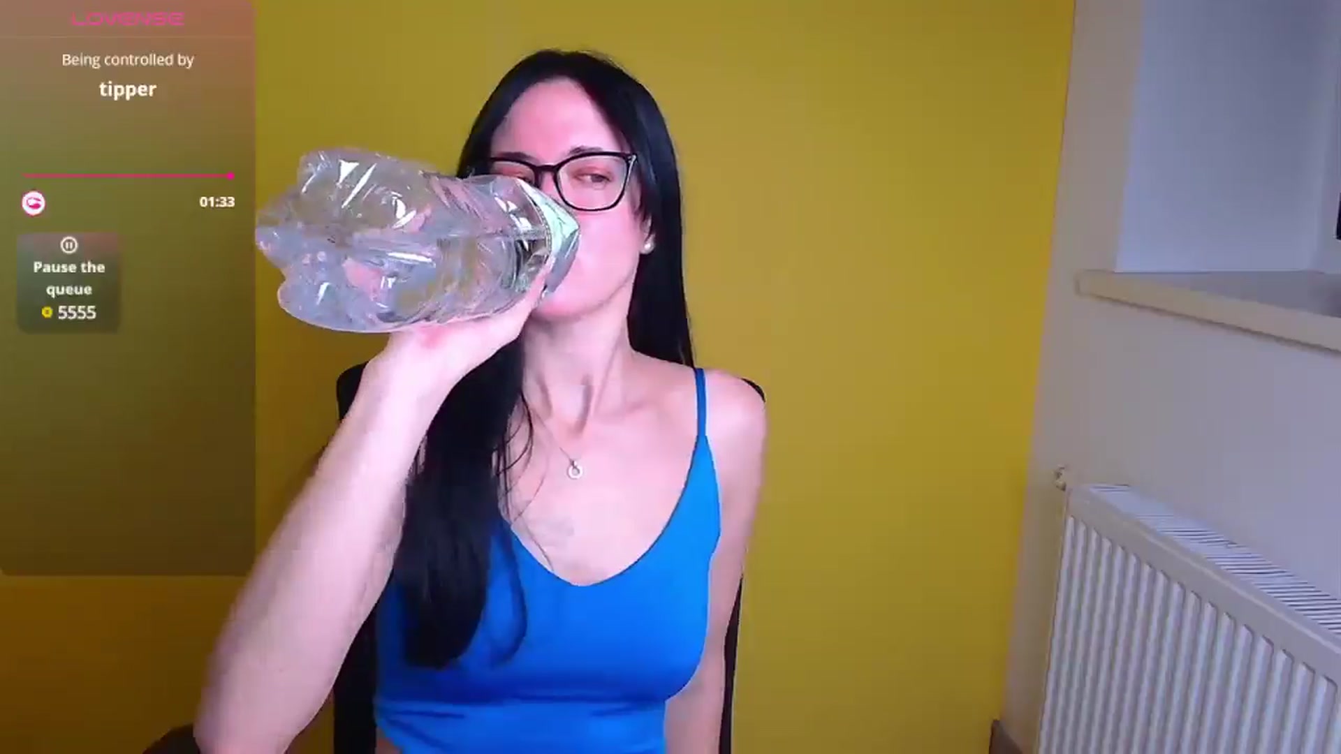 Gallery image thumbnail from Black_Red's myfreecams stream on, 12/14/2024, 07:48 image 12 of 20