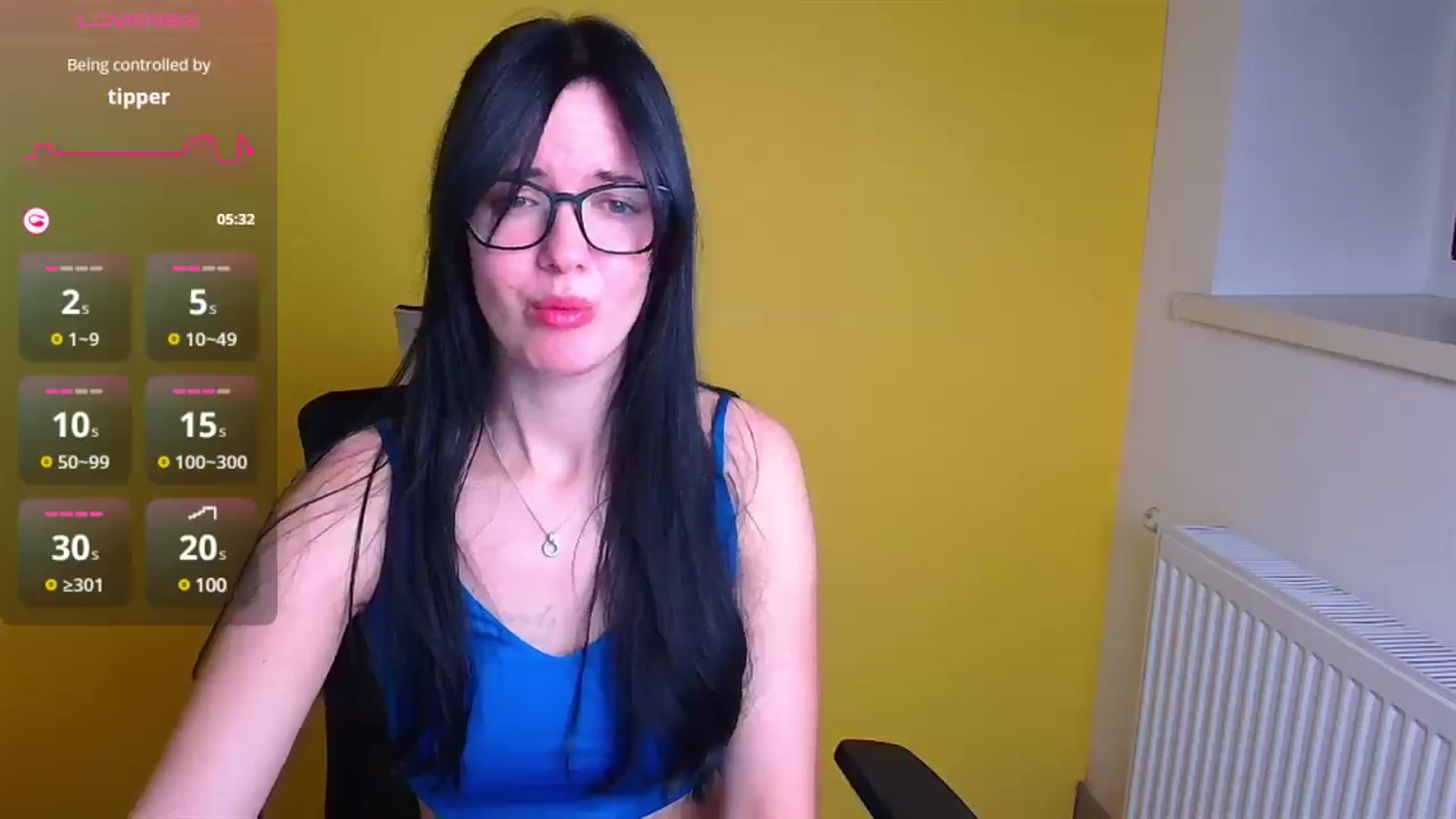 Gallery image thumbnail from Black_Red's myfreecams stream on, 12/14/2024, 07:48 image 7 of 20