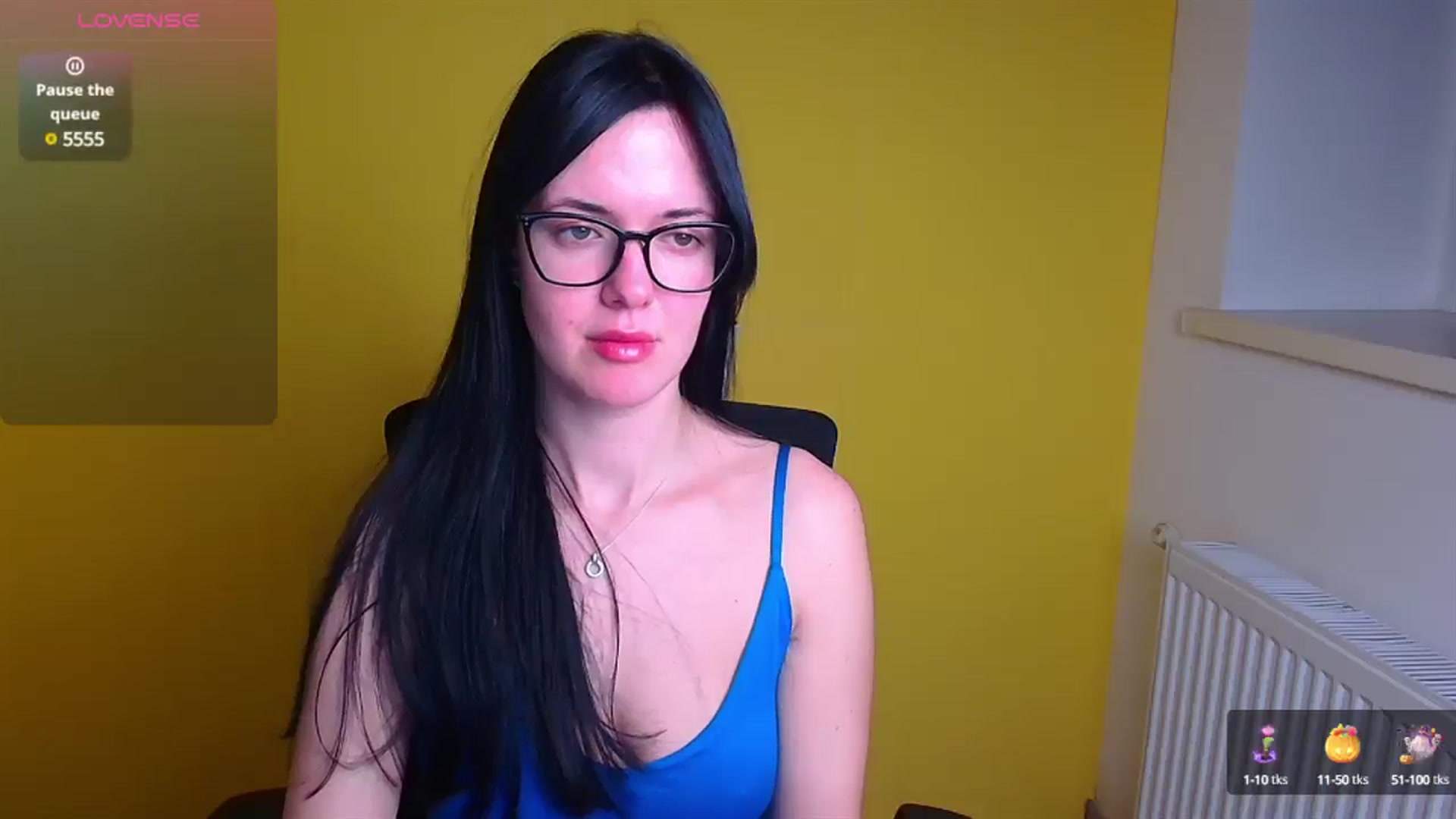 Gallery image thumbnail from Black_Red's myfreecams stream on, 12/14/2024, 10:26 image 16 of 20