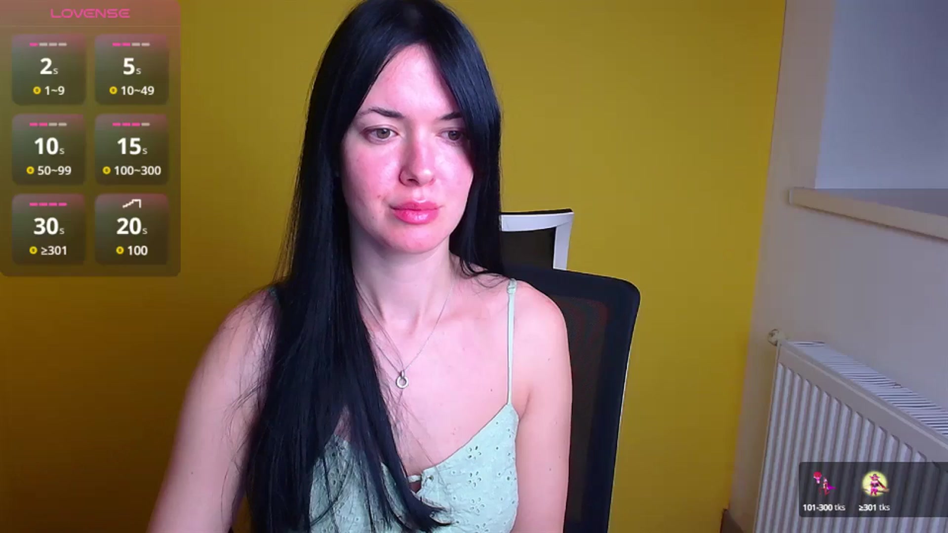Gallery image thumbnail from Black_Red's myfreecams stream on, 12/15/2024, 08:51 image 8 of 20