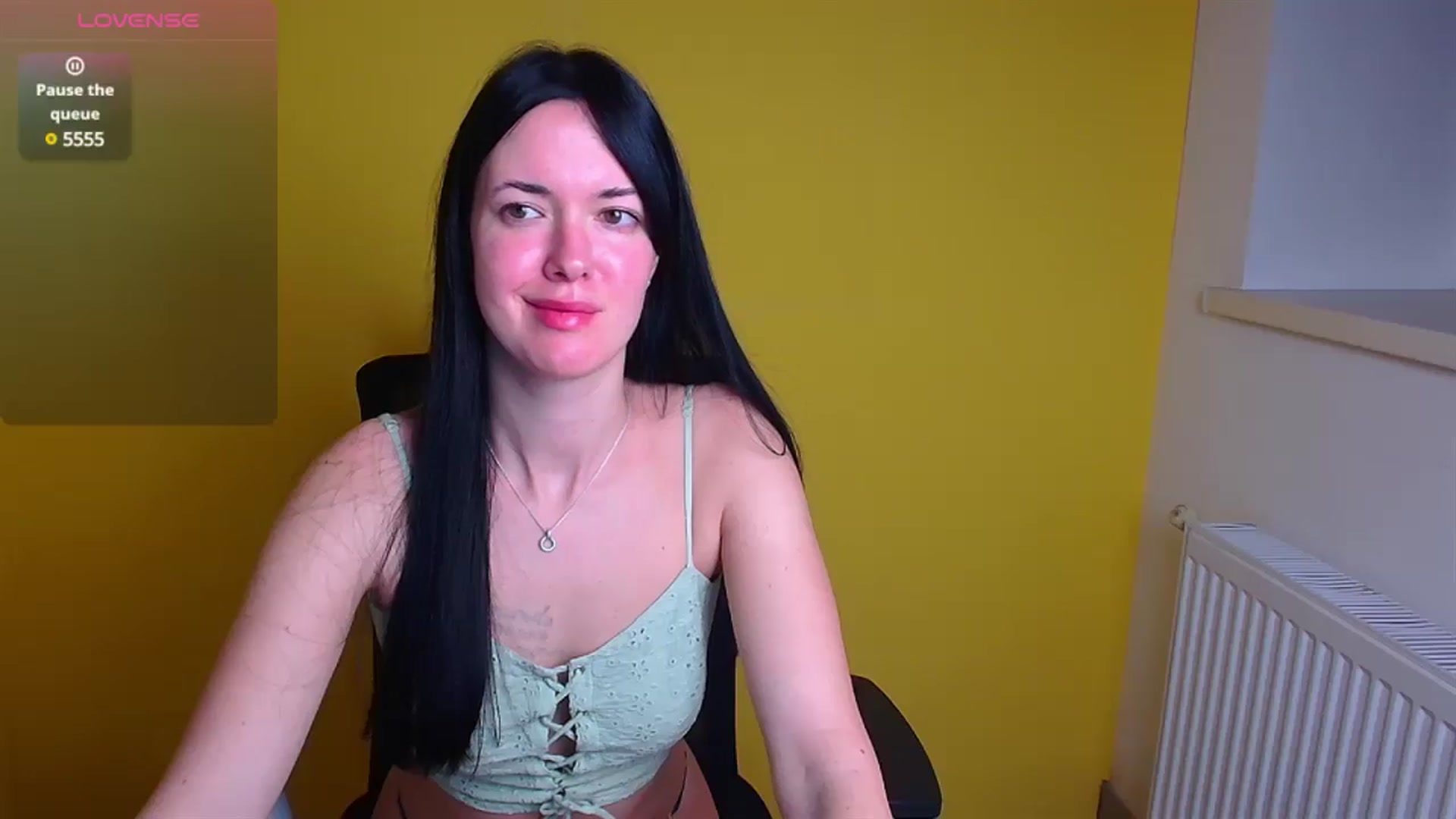 Gallery image thumbnail from Black_Red's myfreecams stream on, 12/15/2024, 09:30 image 6 of 20