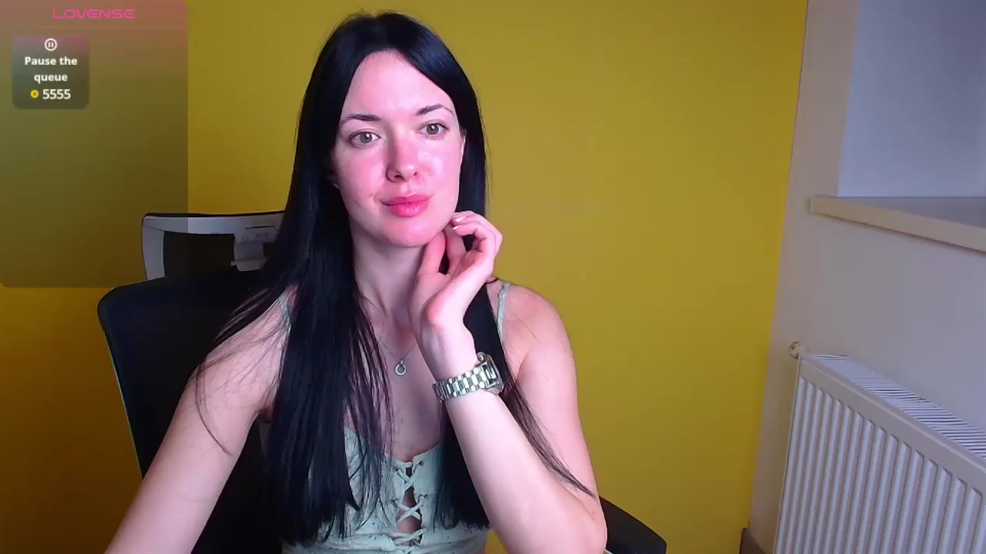 Gallery image thumbnail from Black_Red's myfreecams stream on, 12/15/2024, 09:30 image 20 of 20