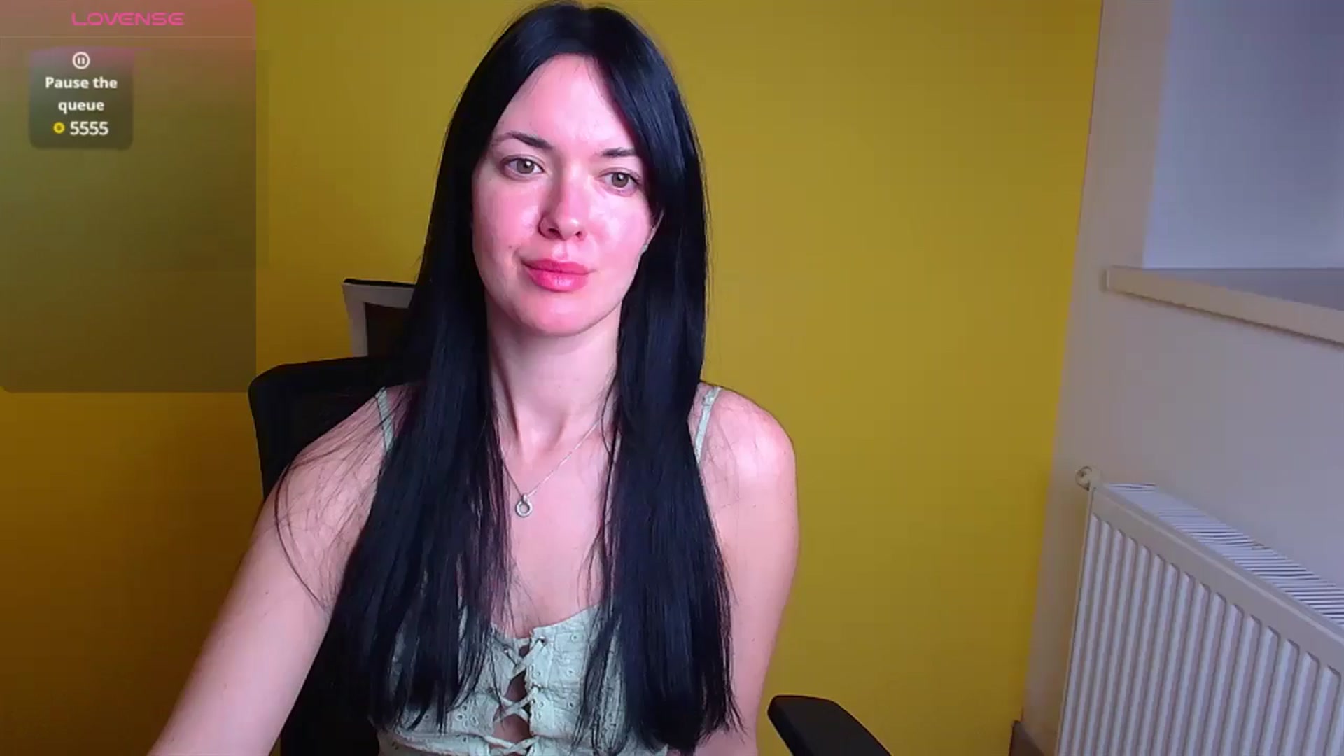 Gallery image thumbnail from Black_Red's myfreecams stream on, 12/15/2024, 09:30 image 19 of 20