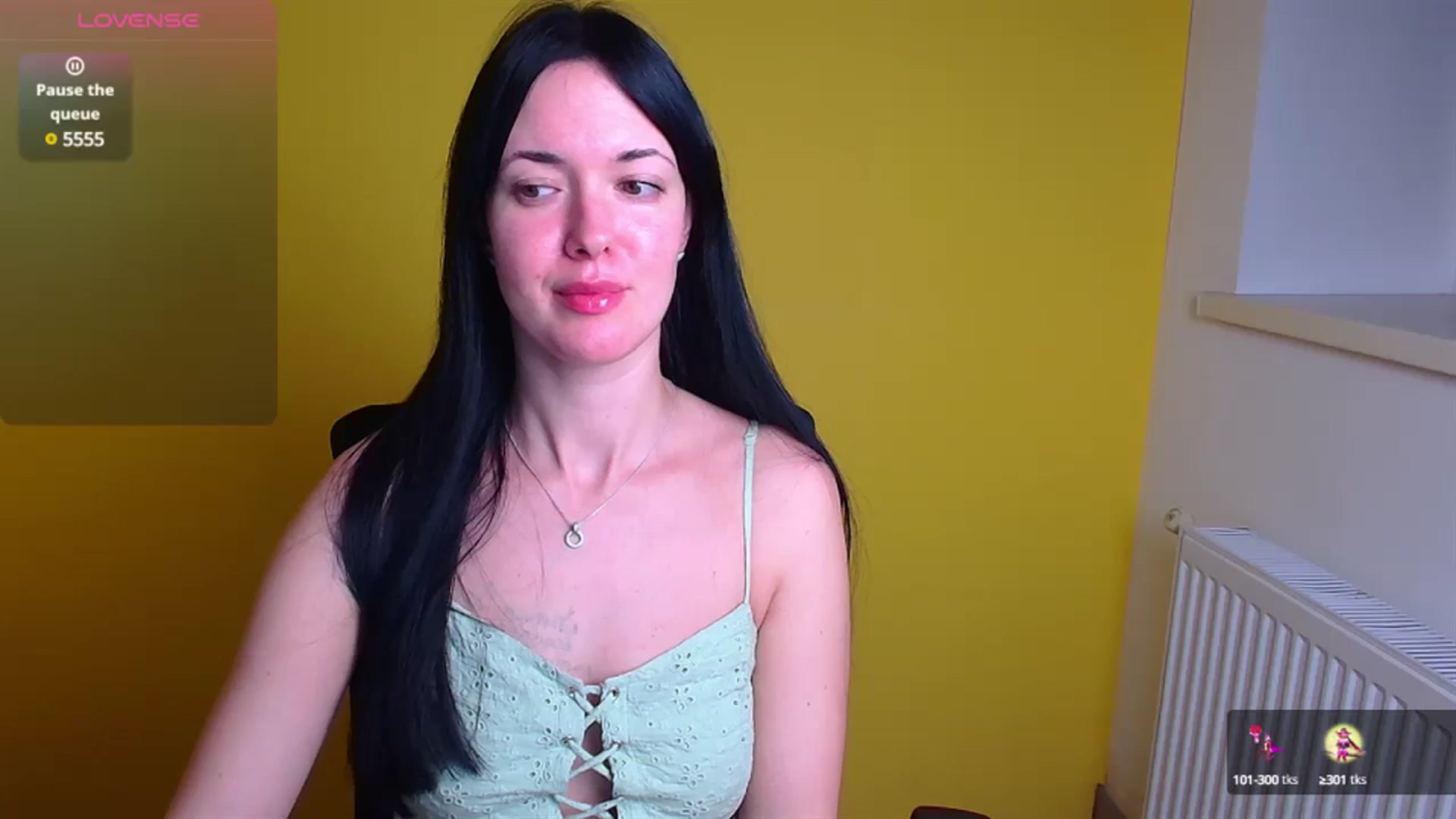 Gallery image thumbnail from Black_Red's myfreecams stream on, 12/15/2024, 11:24 image 2 of 20