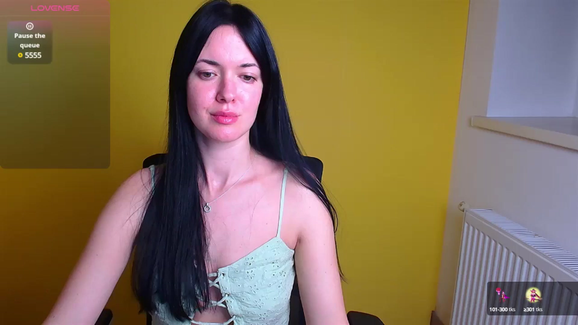 Gallery image thumbnail from Black_Red's myfreecams stream on, 12/15/2024, 11:24 image 17 of 20