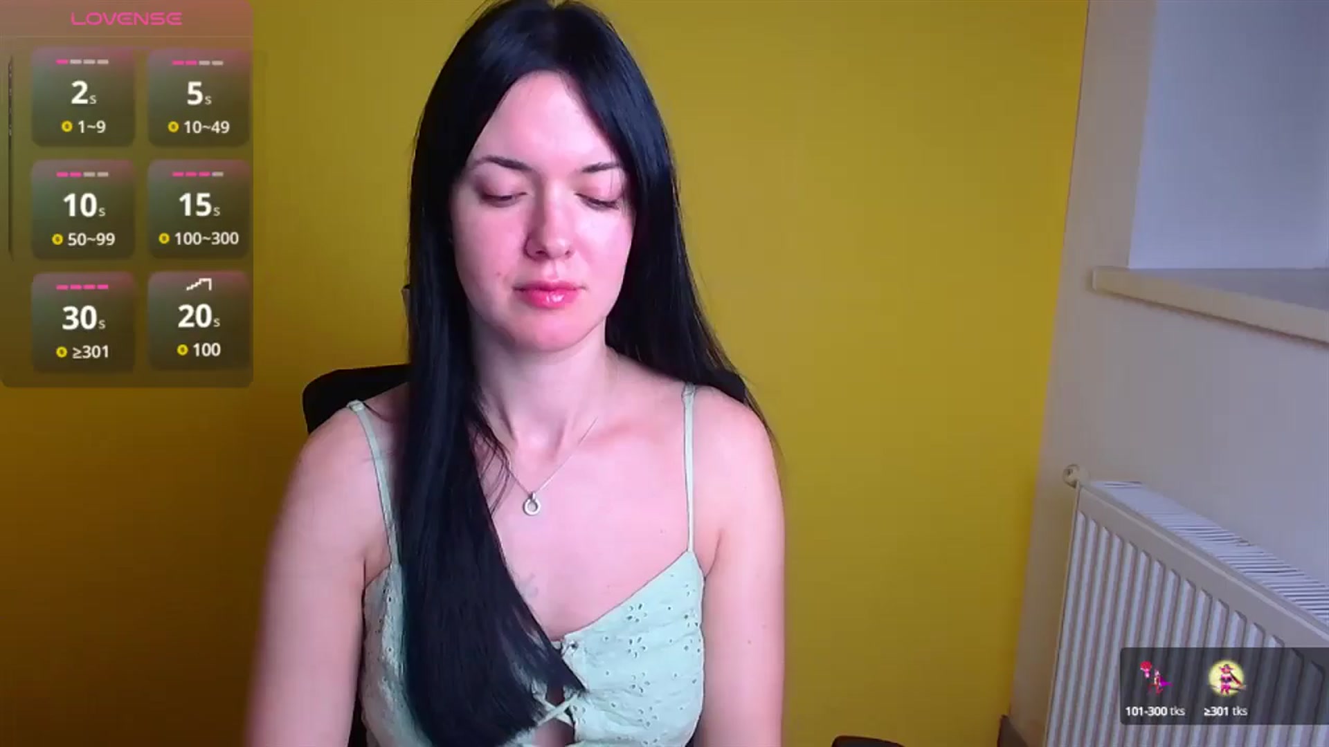 Gallery image thumbnail from Black_Red's myfreecams stream on, 12/15/2024, 11:24 image 1 of 20