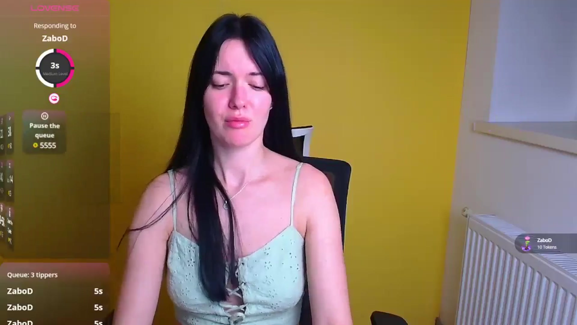 Gallery image thumbnail from Black_Red's myfreecams stream on, 12/15/2024, 12:52 image 8 of 20