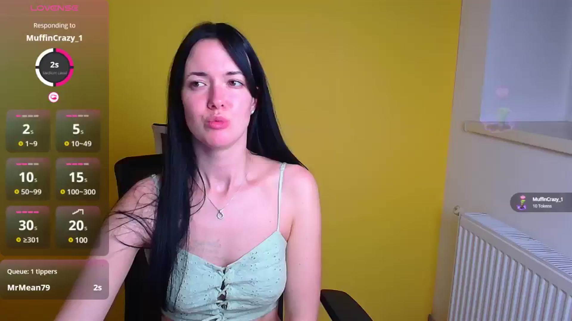 Gallery image thumbnail from Black_Red's myfreecams stream on, 12/15/2024, 14:38 image 8 of 20