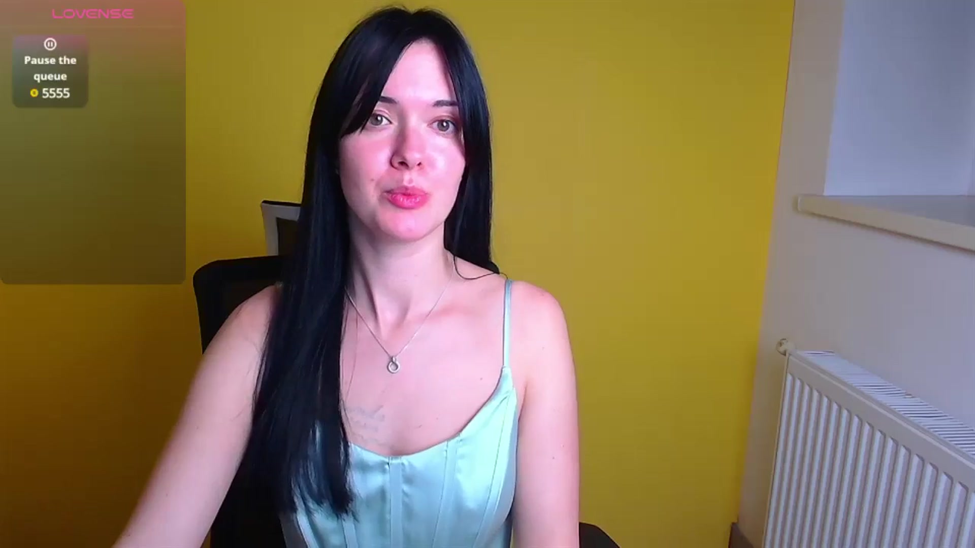 Gallery image thumbnail from Black_Red's myfreecams stream on, 12/16/2024, 20:53 image 19 of 20