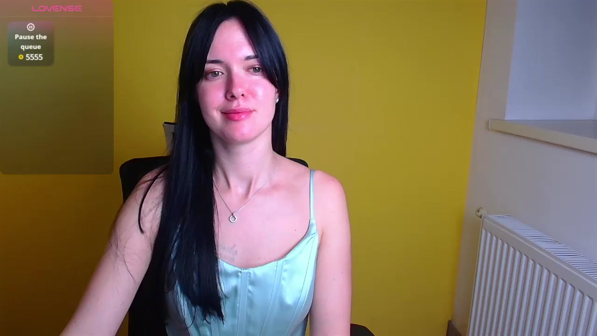 Gallery image thumbnail from Black_Red's myfreecams stream on, 12/16/2024, 20:53 image 15 of 20