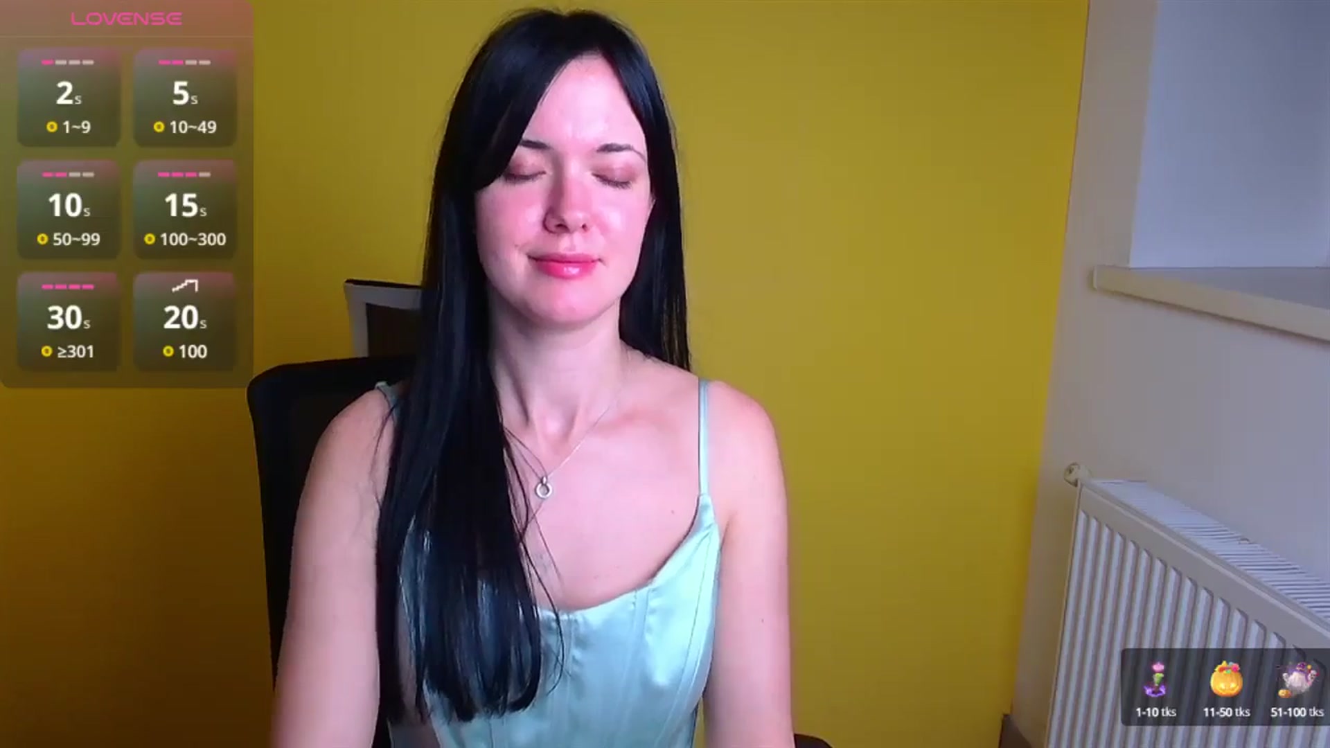 Gallery image thumbnail from Black_Red's myfreecams stream on, 12/16/2024, 20:53 image 10 of 20