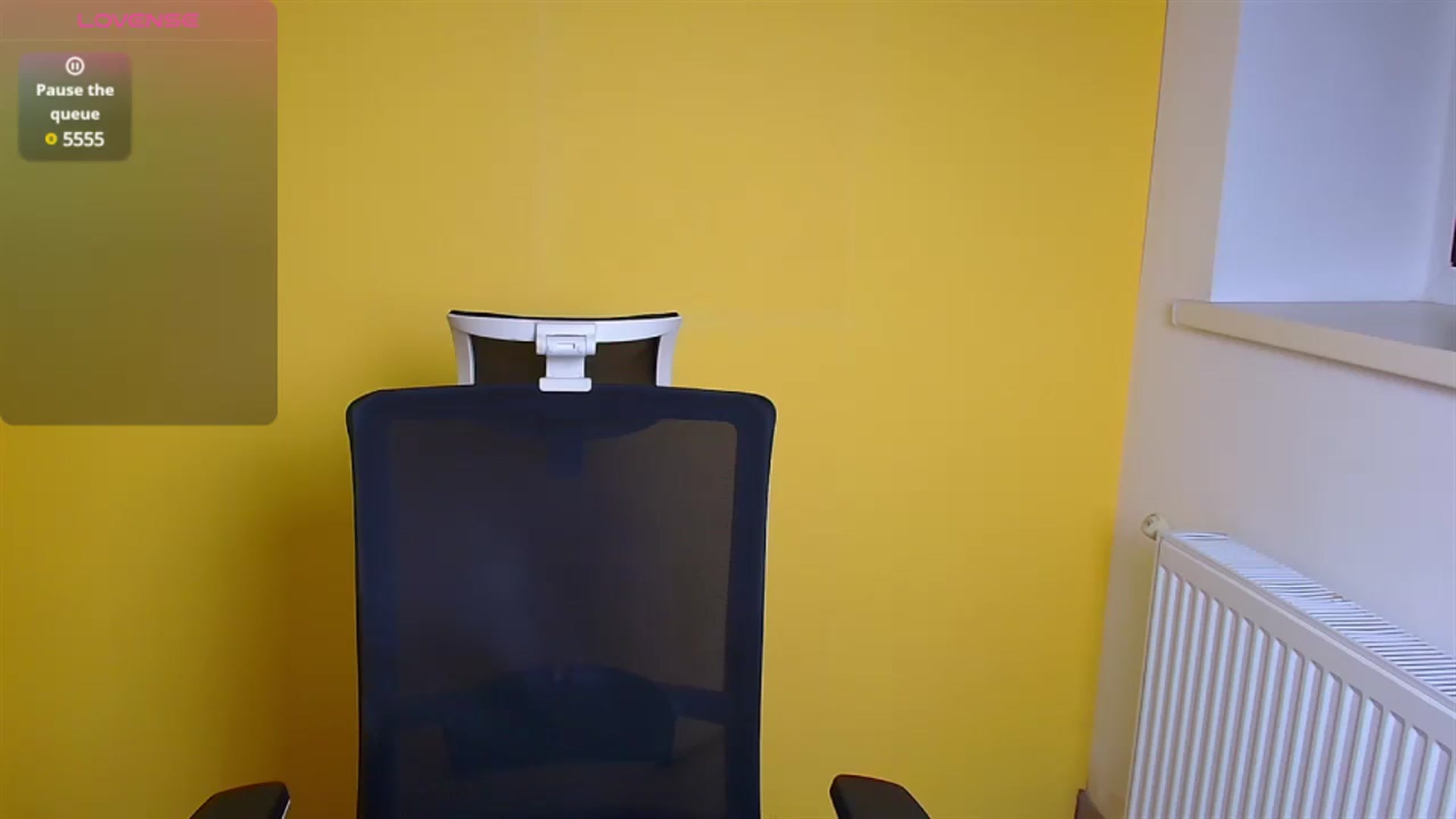 Gallery image thumbnail from Black_Red's myfreecams stream on, 12/17/2024, 24:59 image 3 of 20