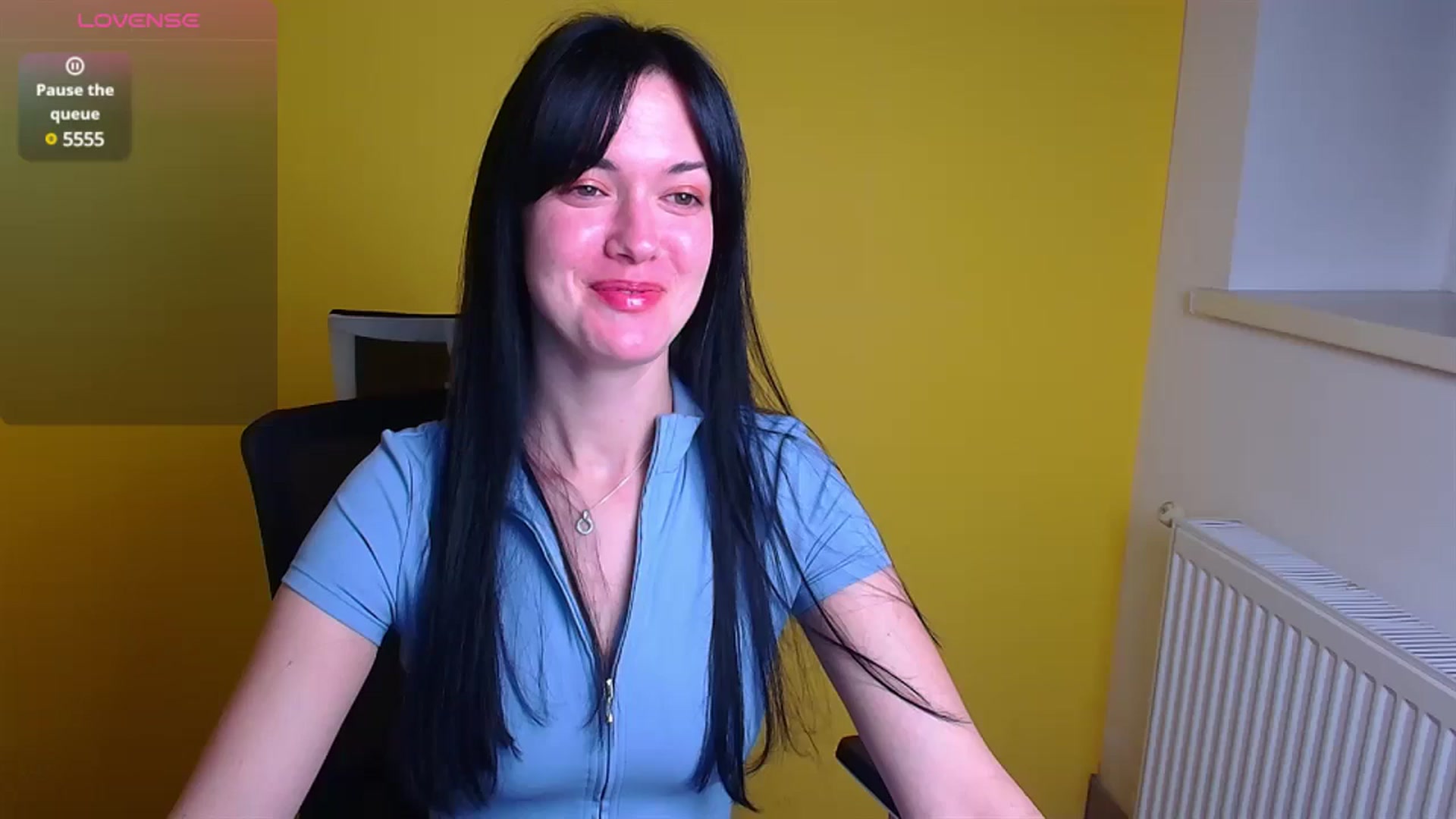 Gallery image thumbnail from Black_Red's myfreecams stream on, 12/18/2024, 13:55 image 10 of 20