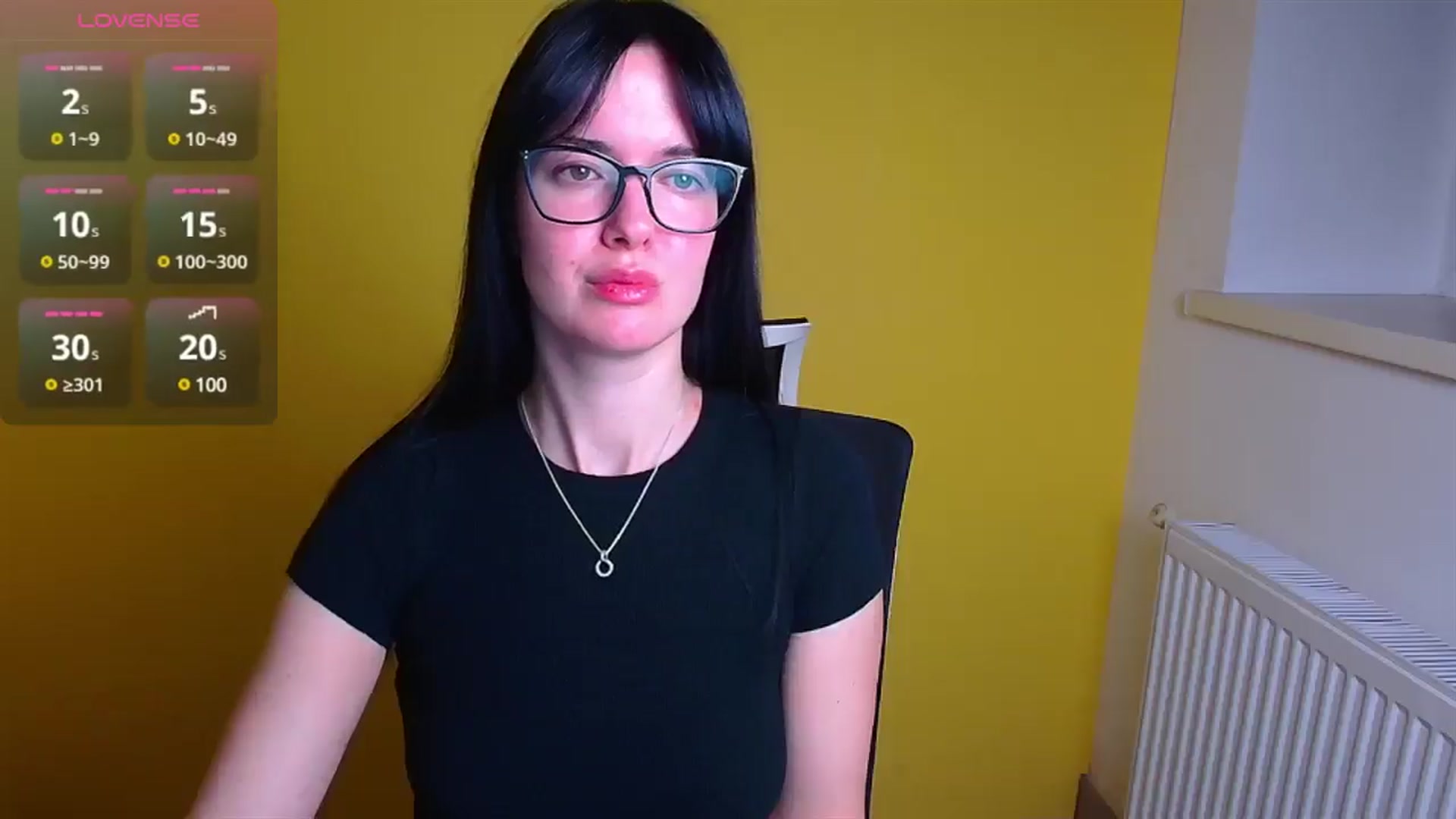 Gallery image thumbnail from Black_Red's myfreecams stream on, 12/19/2024, 08:01 image 6 of 20
