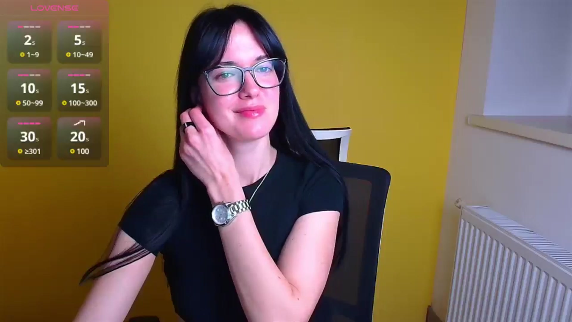 Gallery image thumbnail from Black_Red's myfreecams stream on, 12/19/2024, 08:58 image 19 of 20