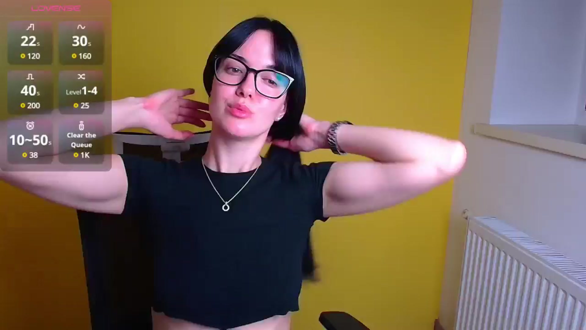 Gallery image thumbnail from Black_Red's myfreecams stream on, 12/19/2024, 09:27 image 6 of 20