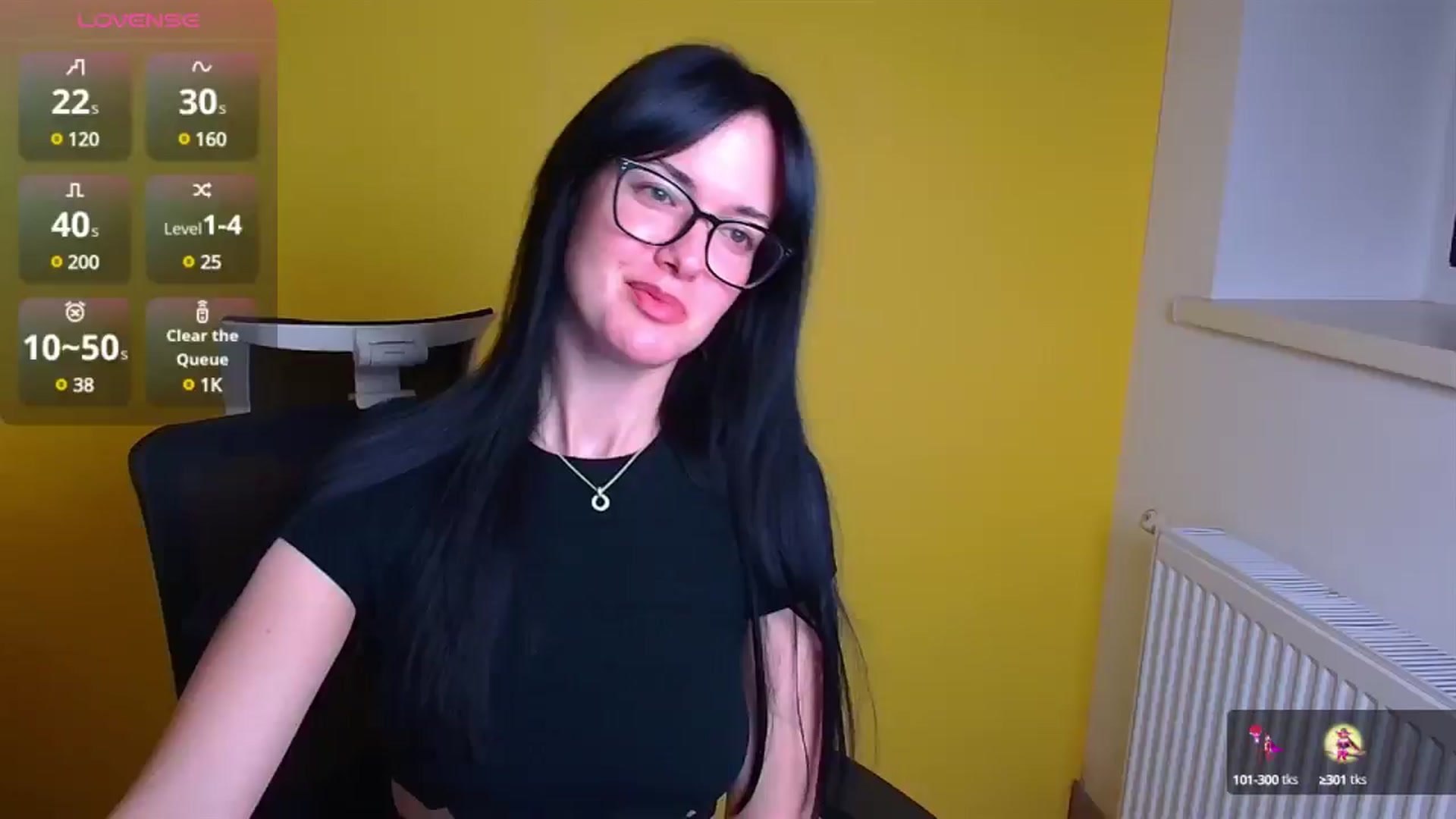 Gallery image thumbnail from Black_Red's myfreecams stream on, 12/19/2024, 10:50 image 9 of 20