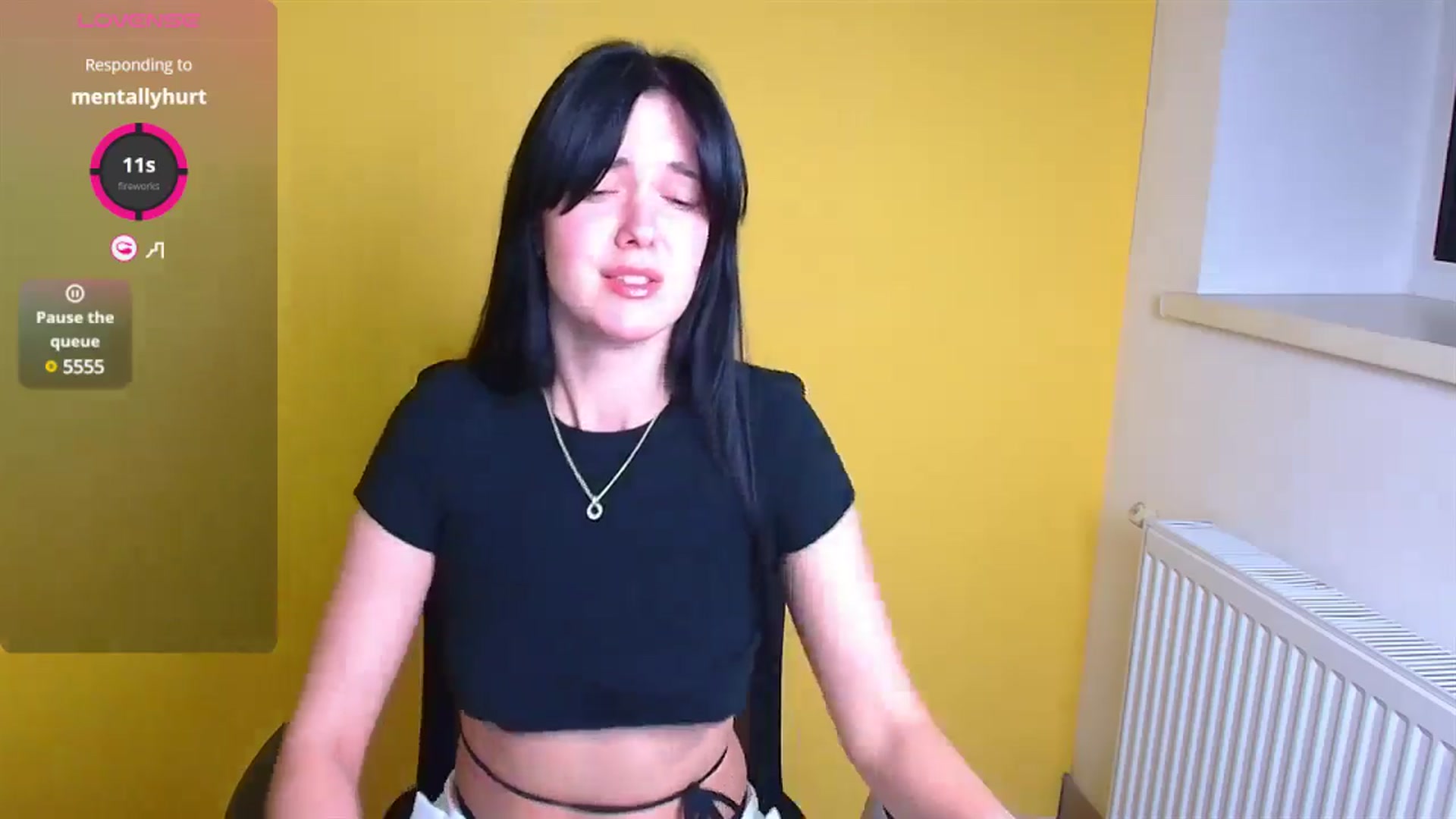 Gallery image thumbnail from Black_Red's myfreecams stream on, 12/20/2024, 14:53 image 17 of 20