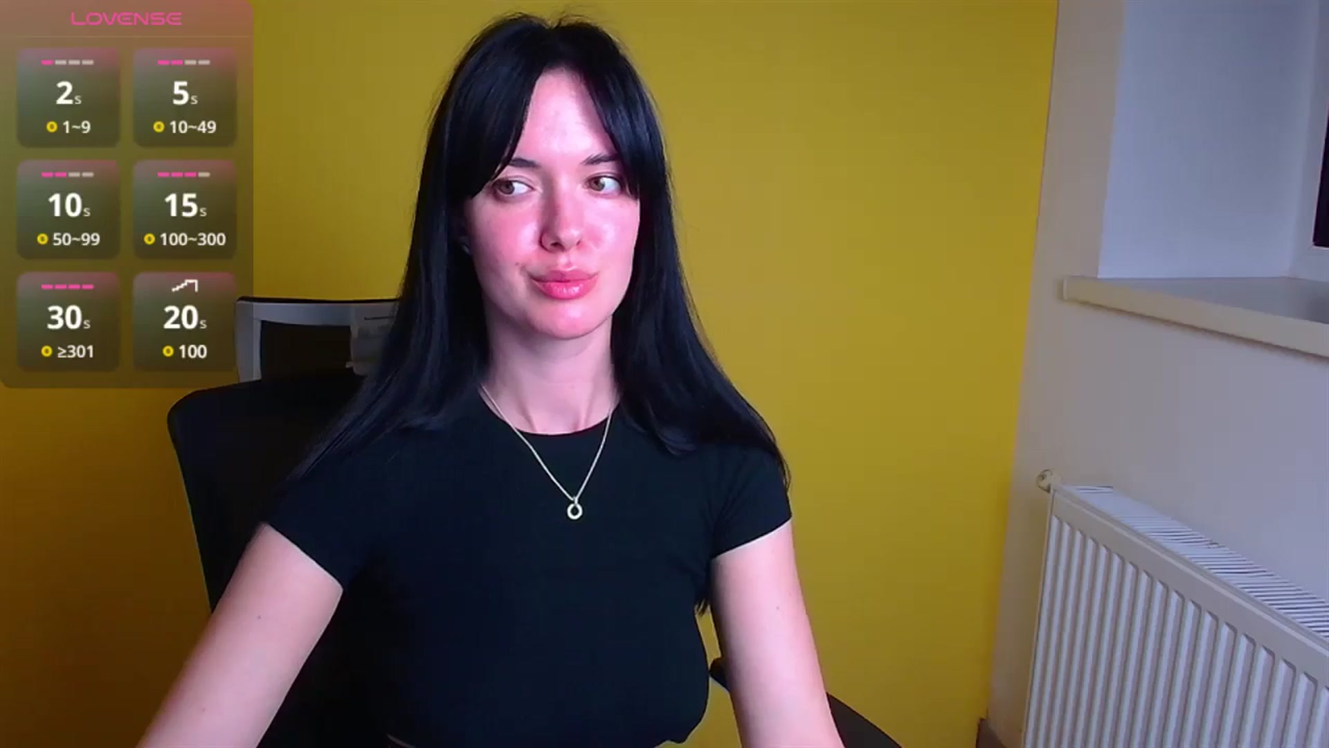 Gallery image thumbnail from Black_Red's myfreecams stream on, 12/20/2024, 16:58 image 10 of 20