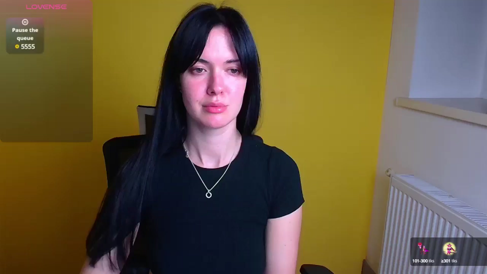 Gallery image thumbnail from Black_Red's myfreecams stream on, 12/20/2024, 16:58 image 19 of 20