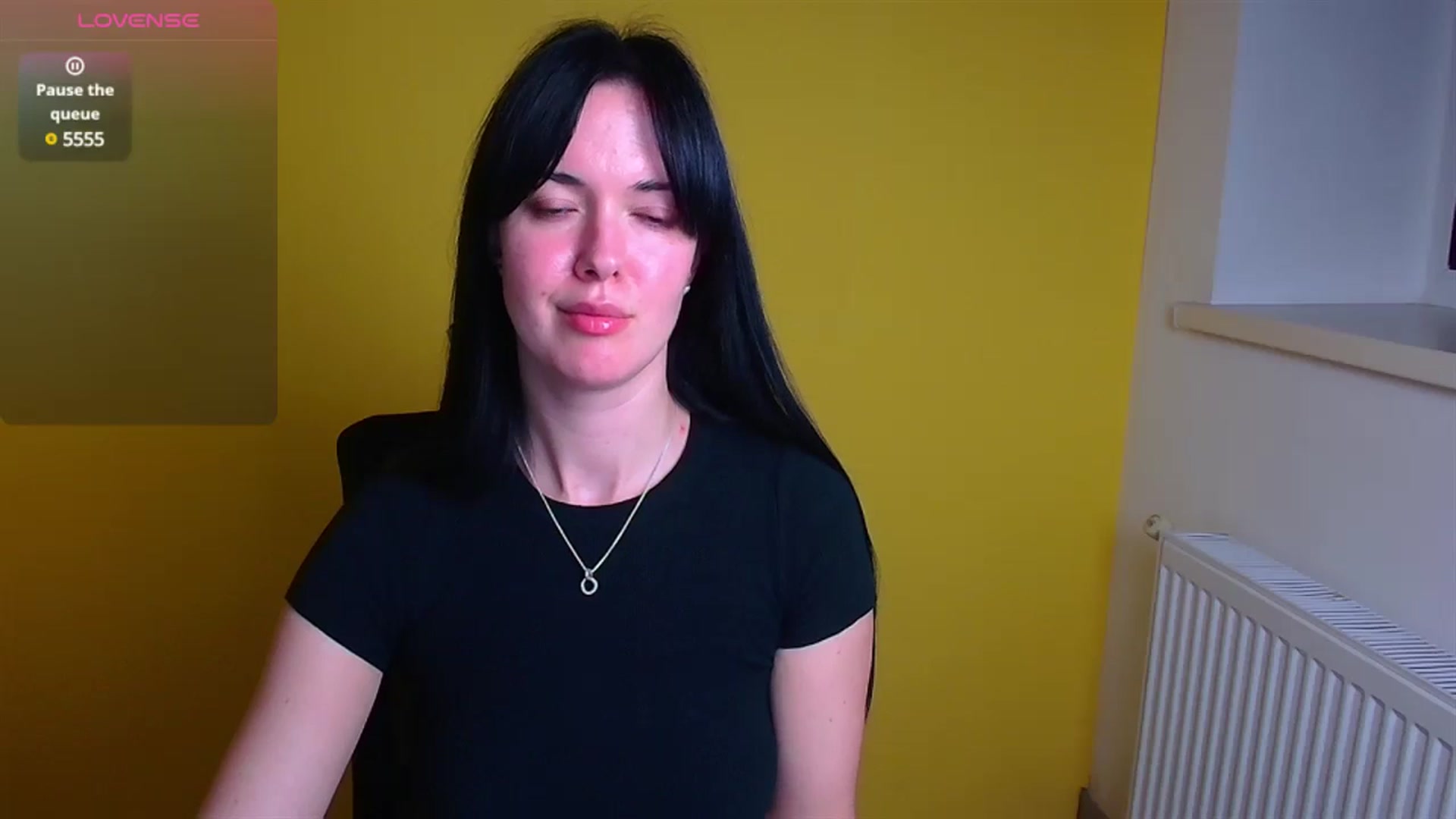 Gallery image thumbnail from Black_Red's myfreecams stream on, 12/20/2024, 16:58 image 4 of 20