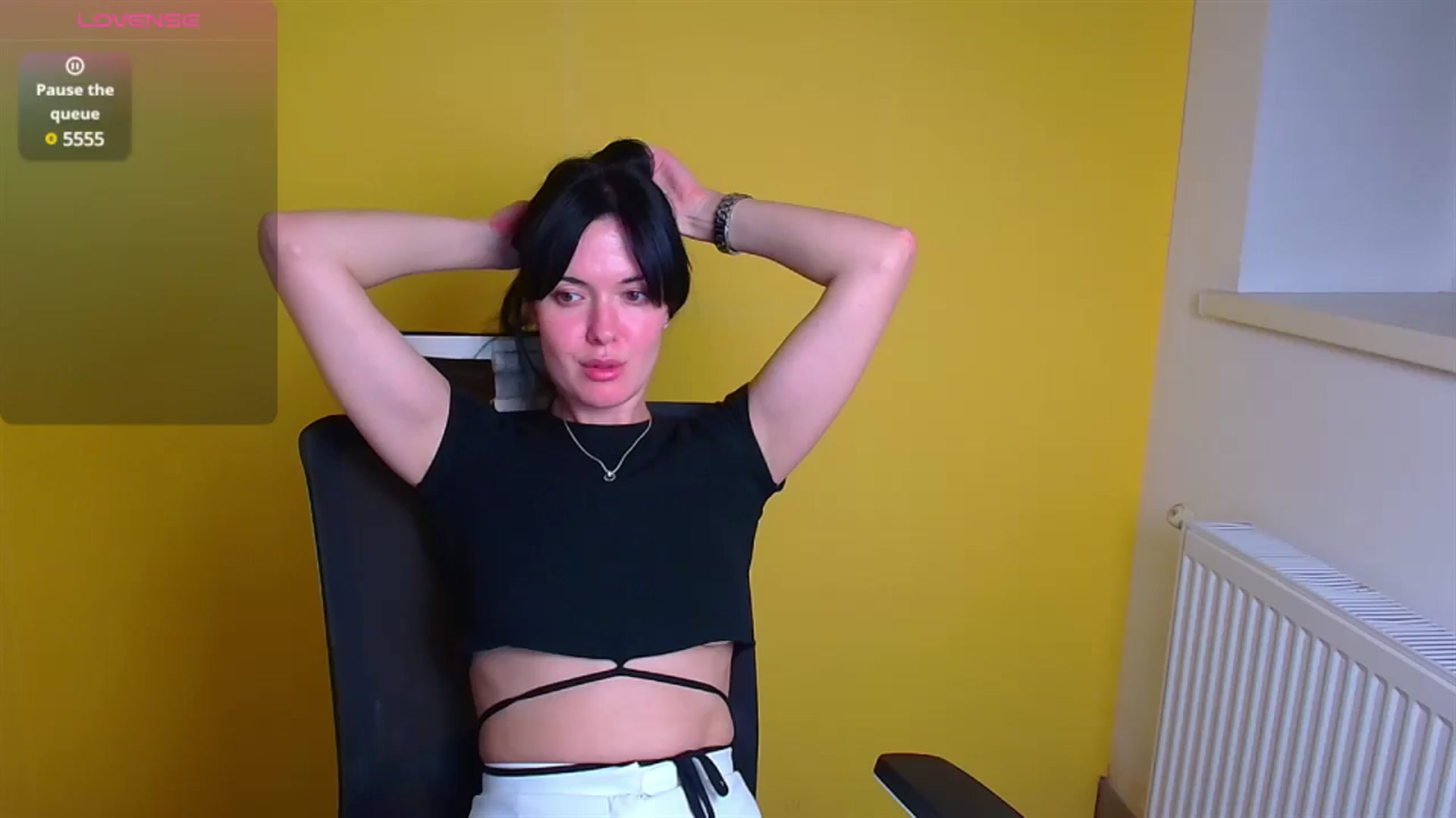 Gallery image thumbnail from Black_Red's myfreecams stream on, 12/20/2024, 16:58 image 18 of 20