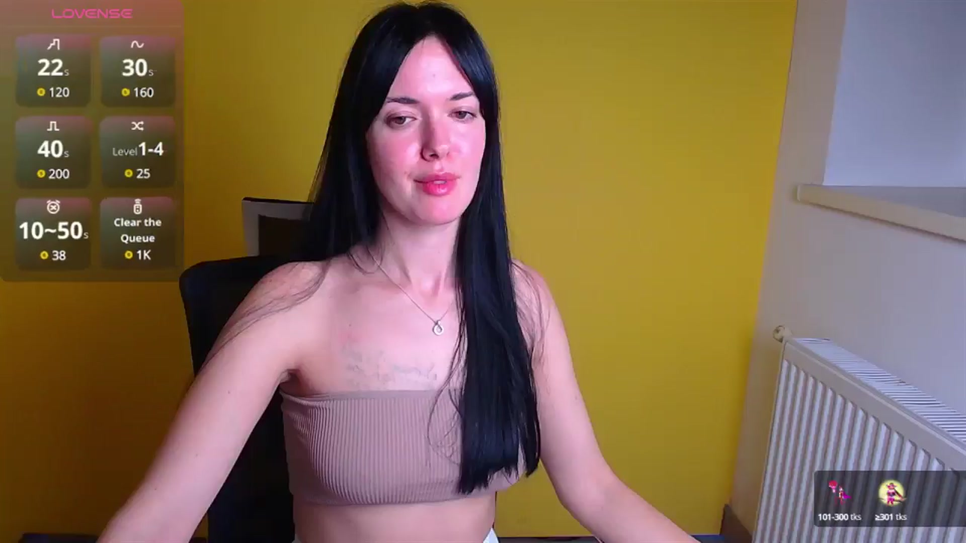 Gallery image thumbnail from Black_Red's myfreecams stream on, 12/21/2024, 10:20 image 13 of 20