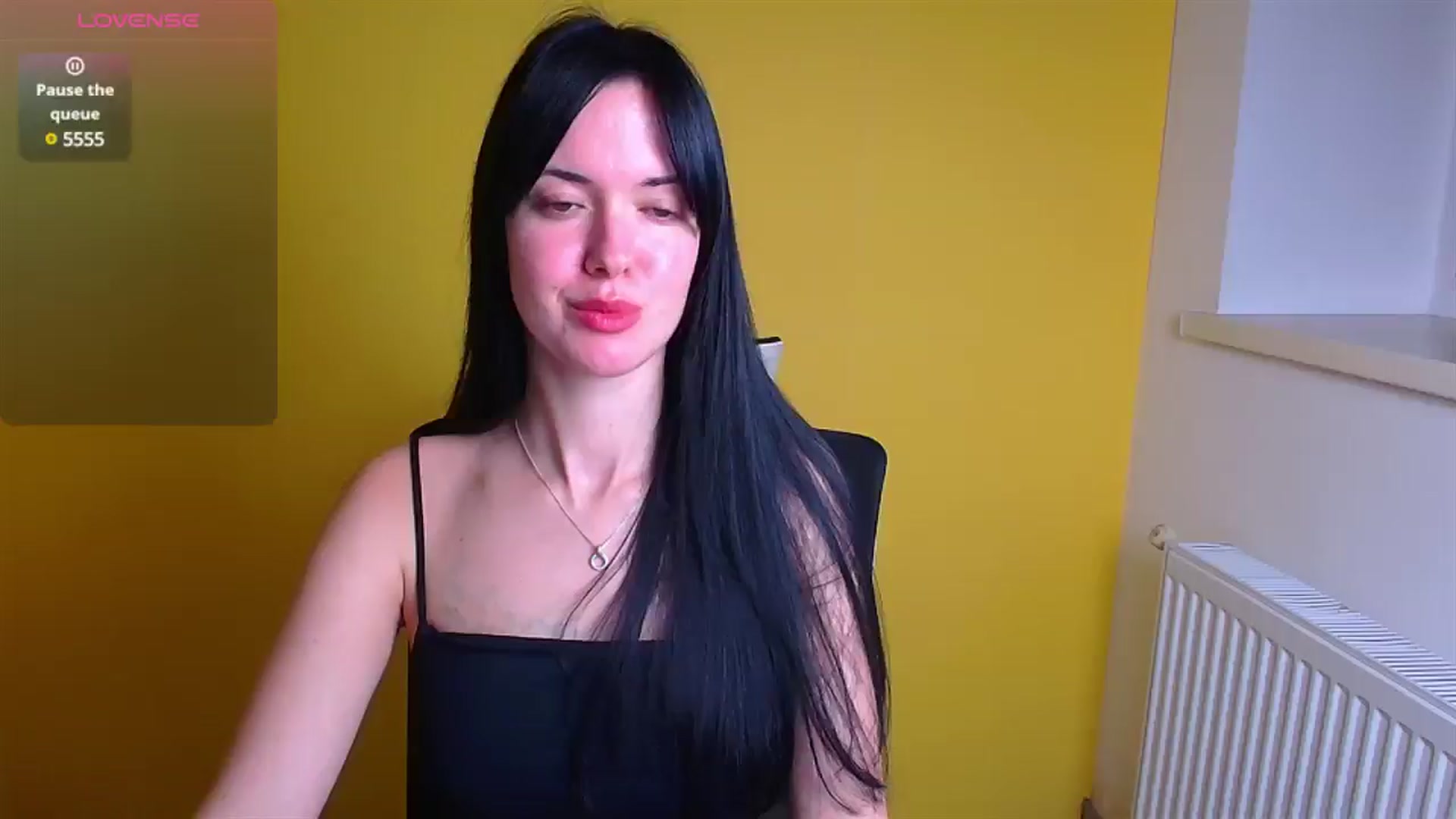 Gallery image thumbnail from Black_Red's myfreecams stream on, 12/22/2024, 11:09 image 1 of 20