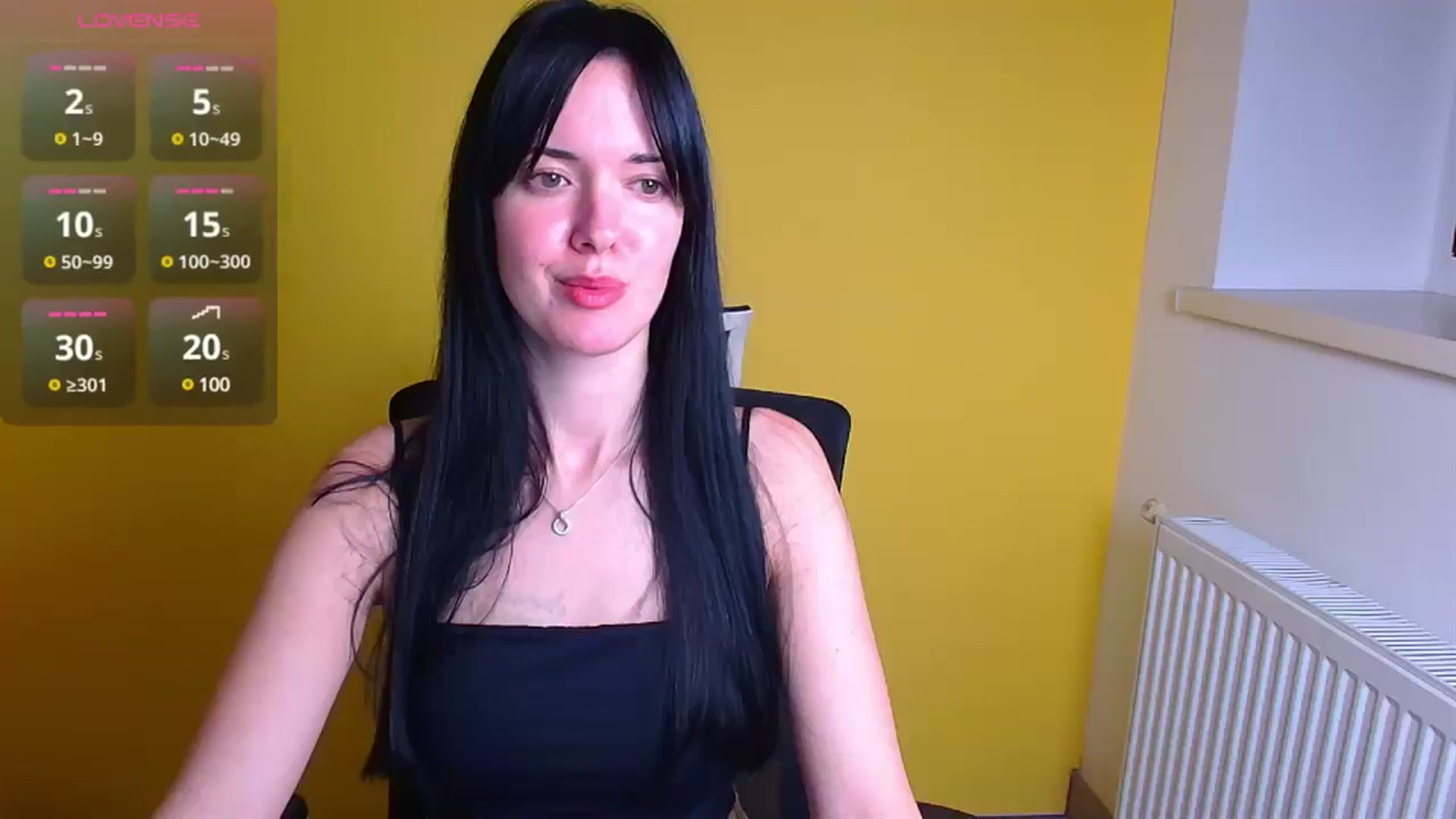 Gallery image thumbnail from Black_Red's myfreecams stream on, 12/22/2024, 11:09 image 11 of 20