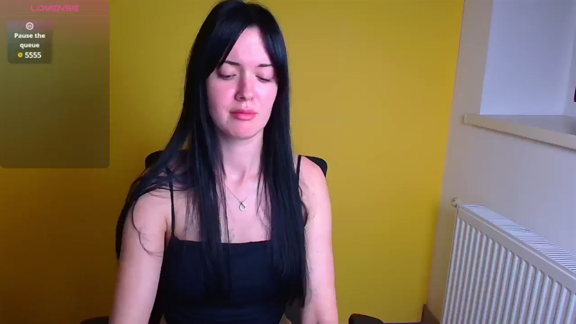 Gallery image thumbnail from Black_Red's myfreecams stream on, 12/22/2024, 11:09 image 16 of 20