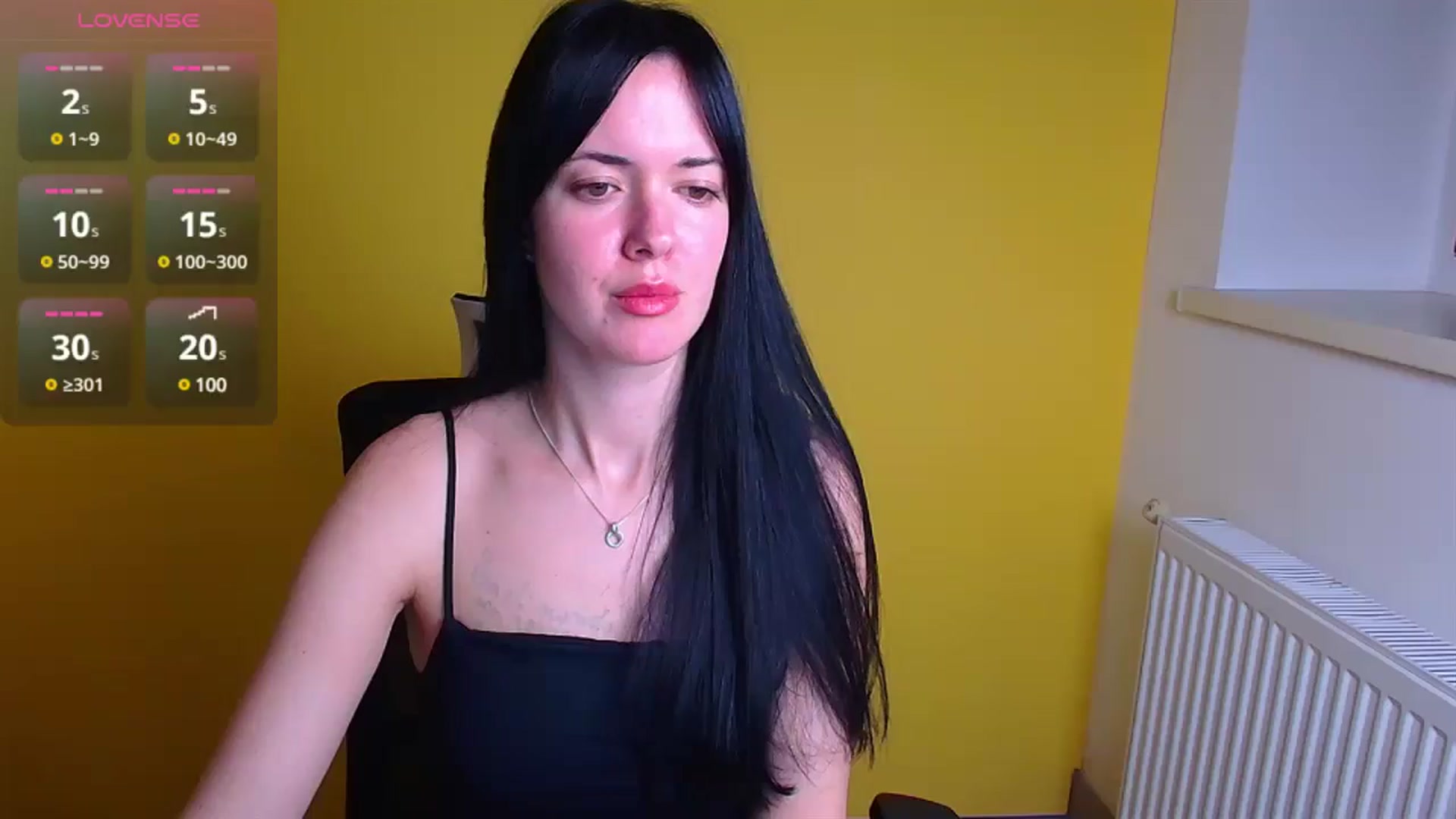 Gallery image thumbnail from Black_Red's myfreecams stream on, 12/22/2024, 11:09 image 4 of 20