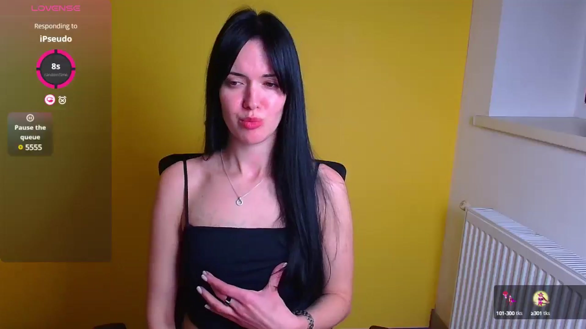Gallery image thumbnail from Black_Red's myfreecams stream on, 12/22/2024, 11:09 image 10 of 20