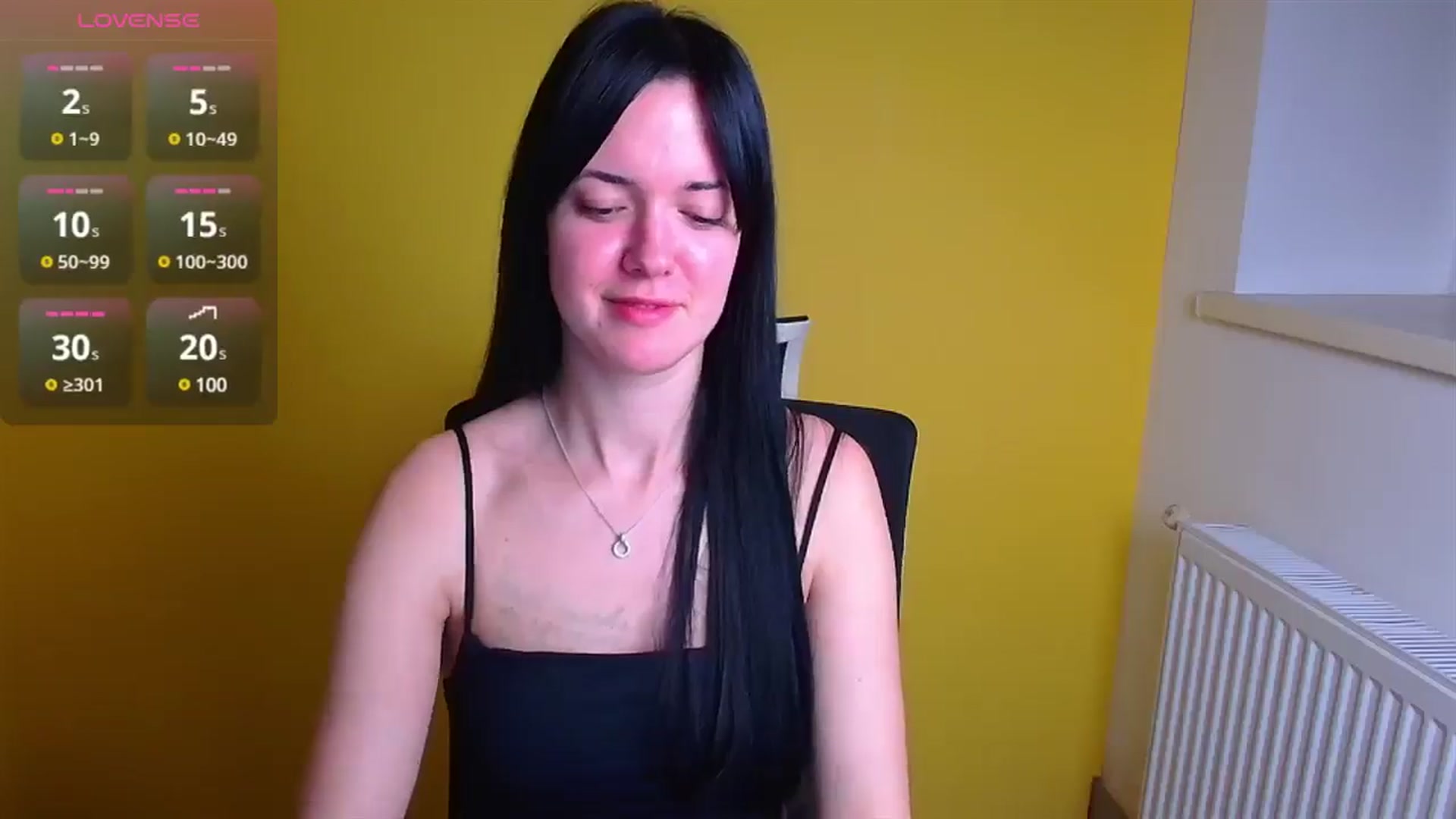 Gallery image thumbnail from Black_Red's myfreecams stream on, 12/22/2024, 11:56 image 14 of 20