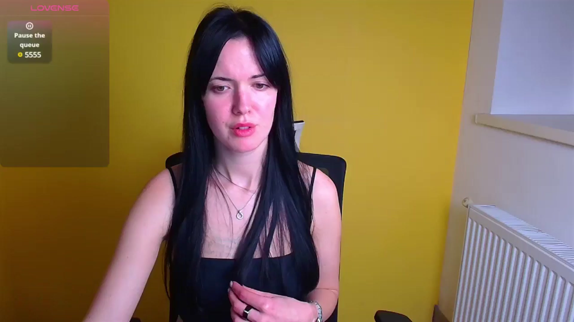 Gallery image thumbnail from Black_Red's myfreecams stream on, 12/22/2024, 13:02 image 4 of 20