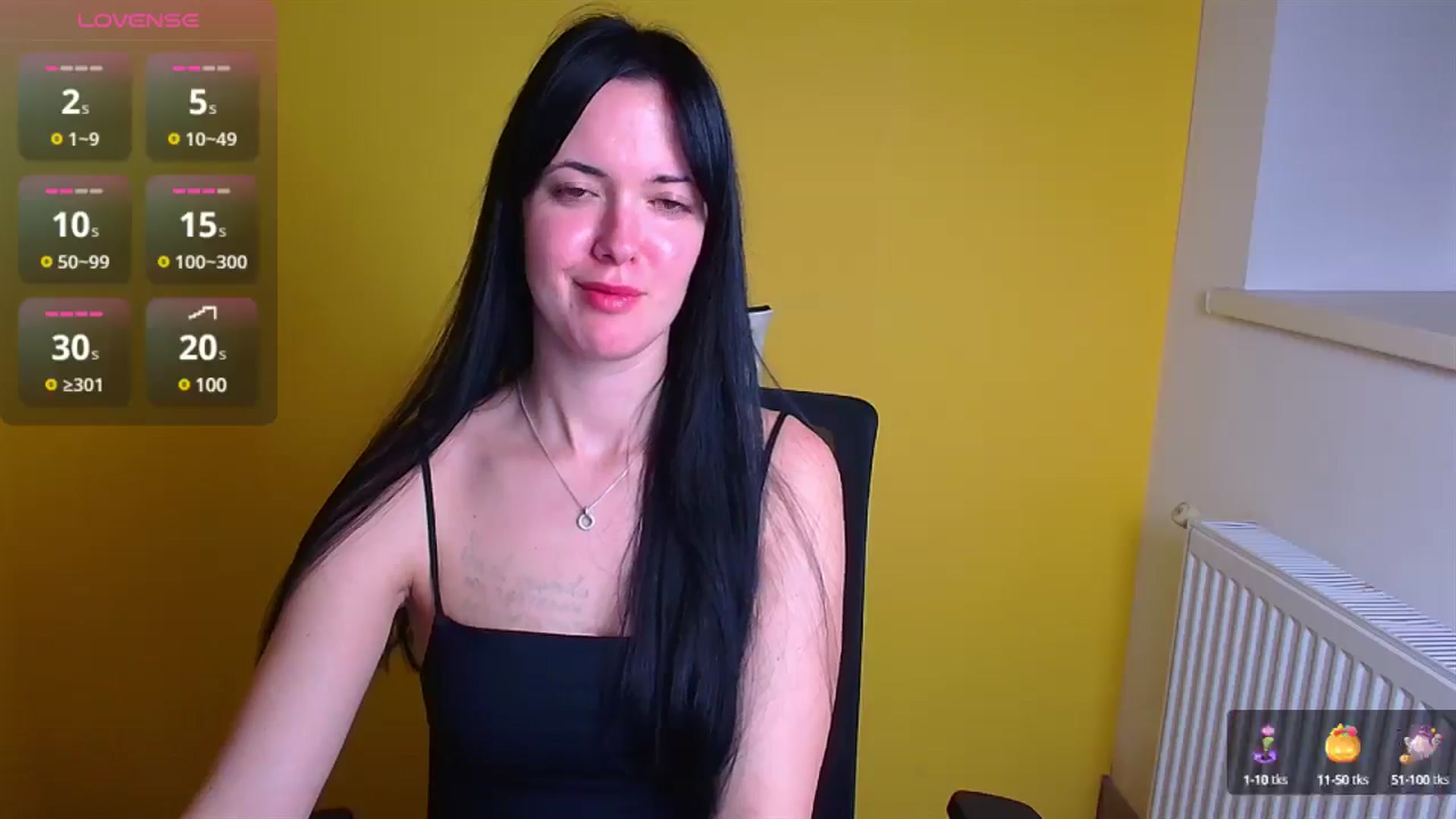 Gallery image thumbnail from Black_Red's myfreecams stream on, 12/22/2024, 13:02 image 13 of 20