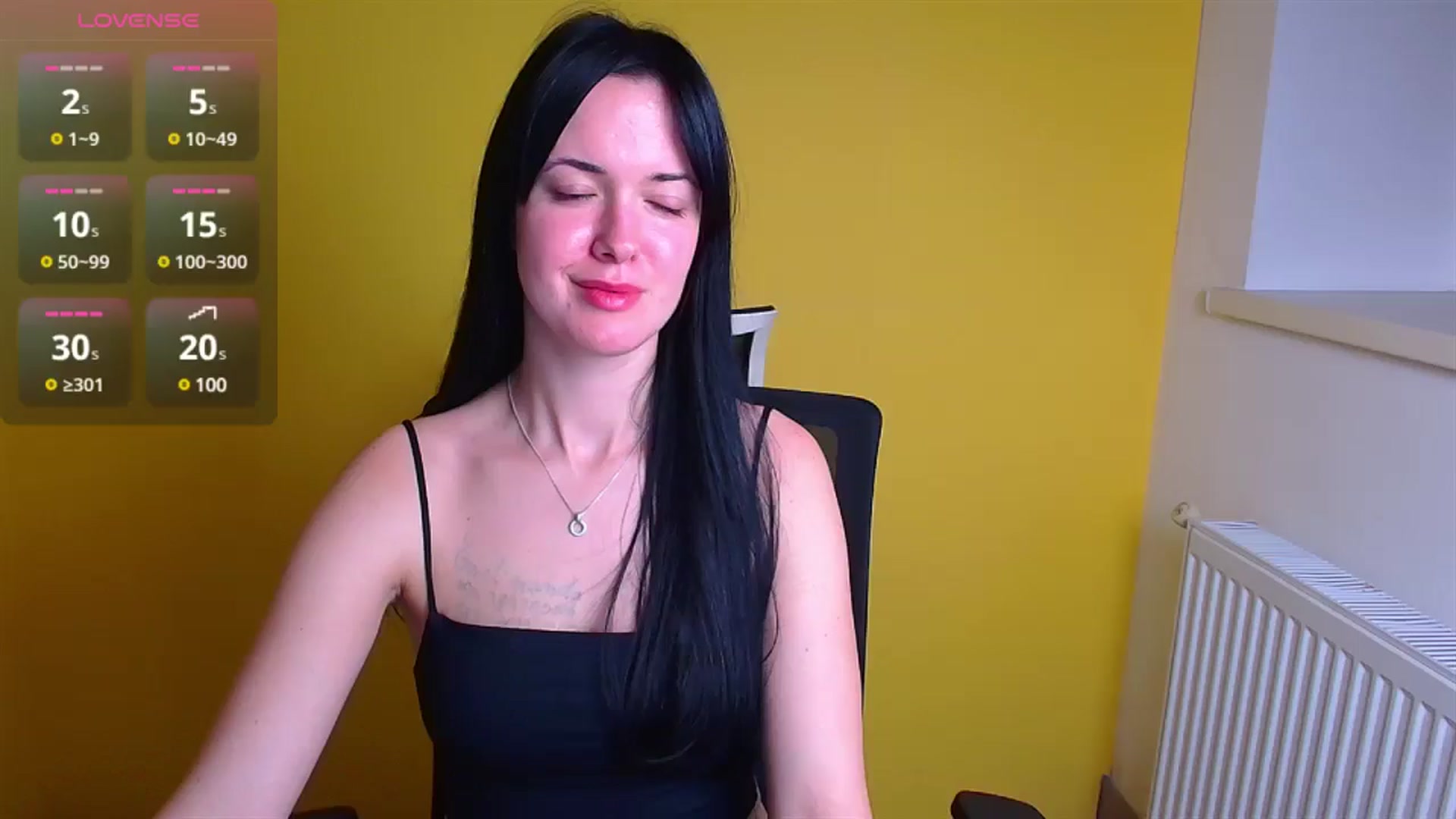 Gallery image thumbnail from Black_Red's myfreecams stream on, 12/22/2024, 13:02 image 9 of 20