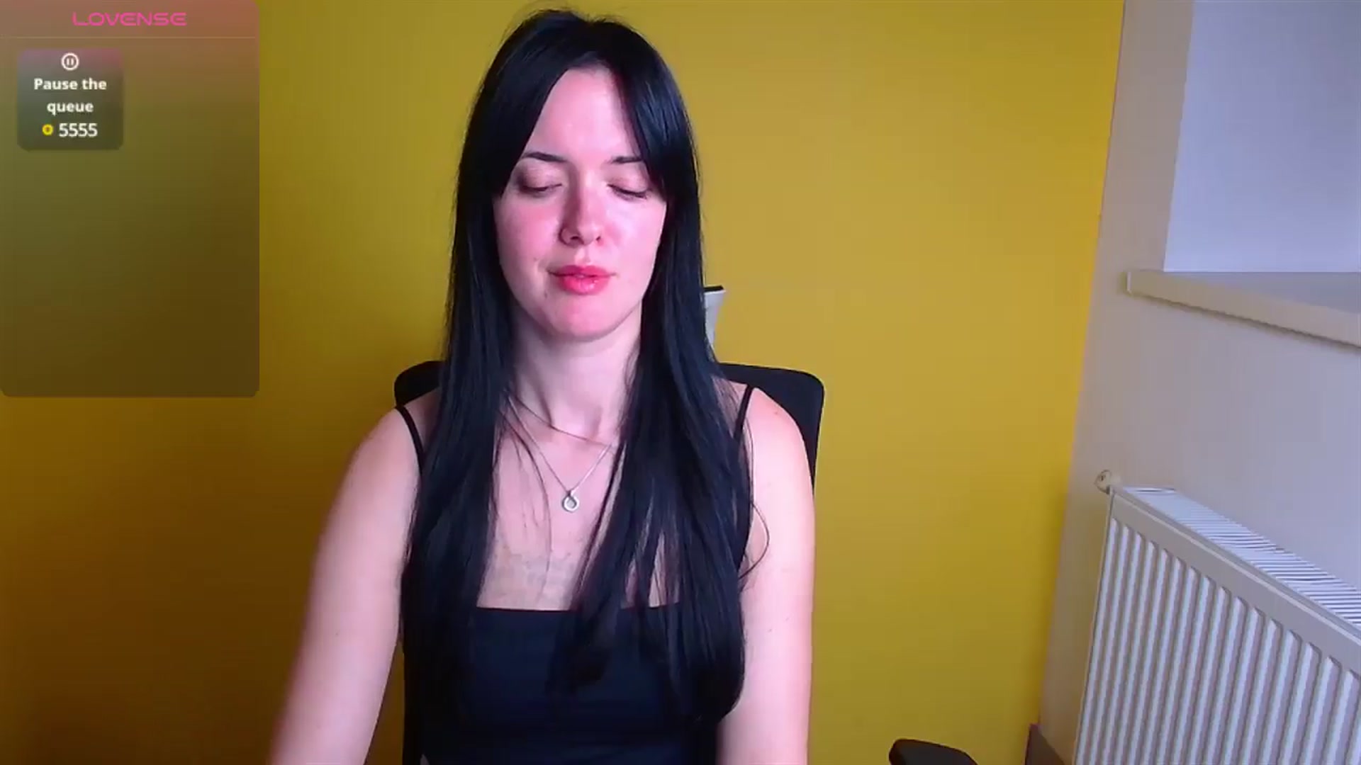 Gallery image thumbnail from Black_Red's myfreecams stream on, 12/22/2024, 13:02 image 5 of 20