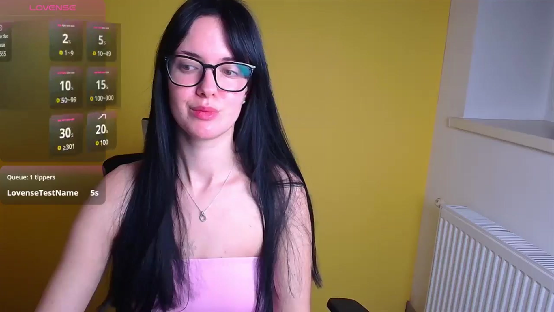 Gallery image thumbnail from Black_Red's myfreecams stream on, 12/24/2024, 09:00 image 6 of 20