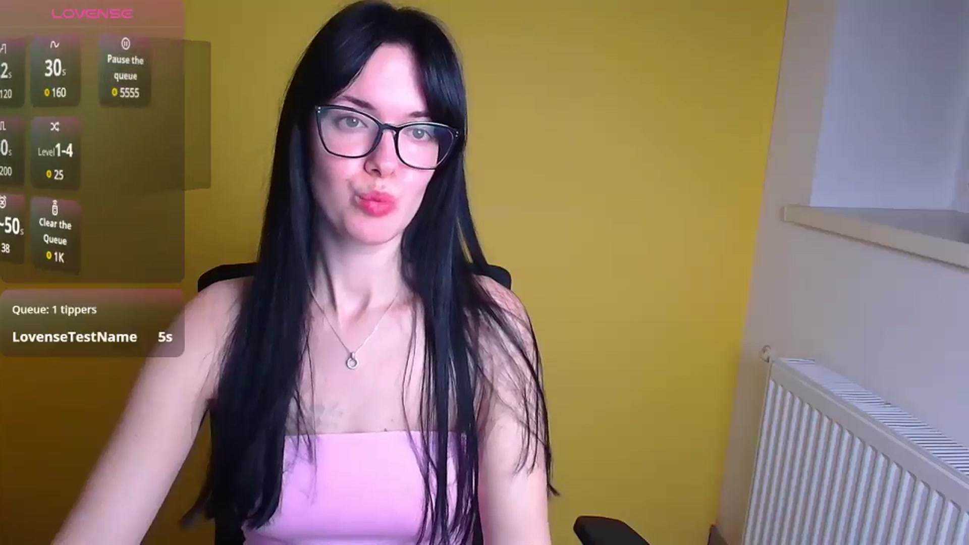 Gallery image thumbnail from Black_Red's myfreecams stream on, 12/24/2024, 09:00 image 10 of 20