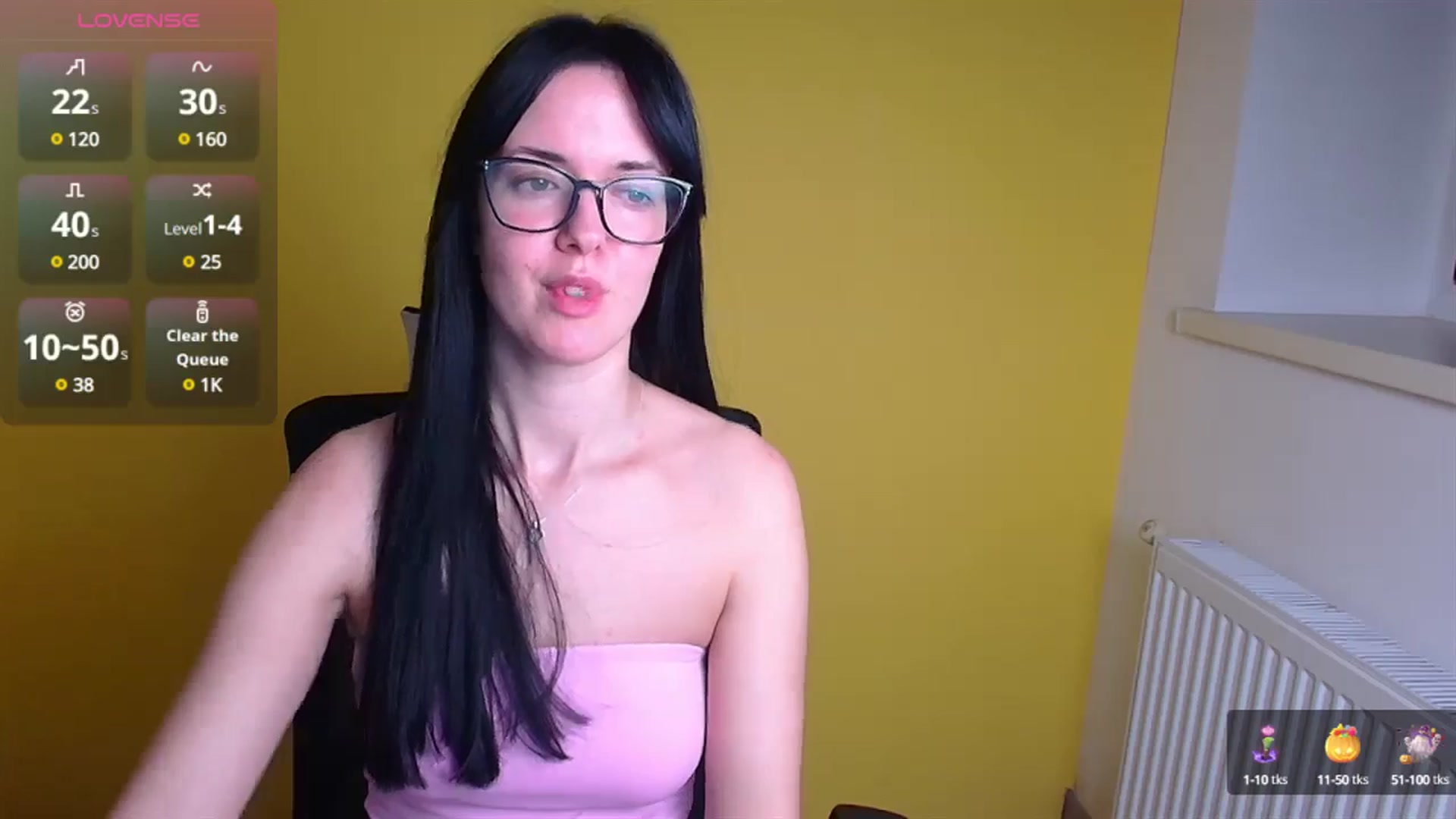 Gallery image thumbnail from Black_Red's myfreecams stream on, 12/24/2024, 10:21 image 15 of 20