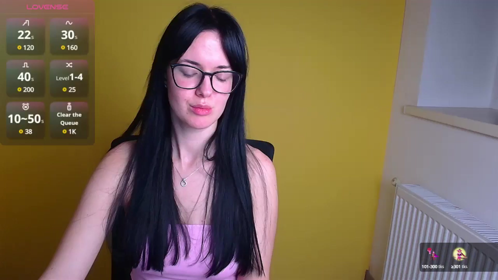 Gallery image thumbnail from Black_Red's myfreecams stream on, 12/24/2024, 10:21 image 13 of 20