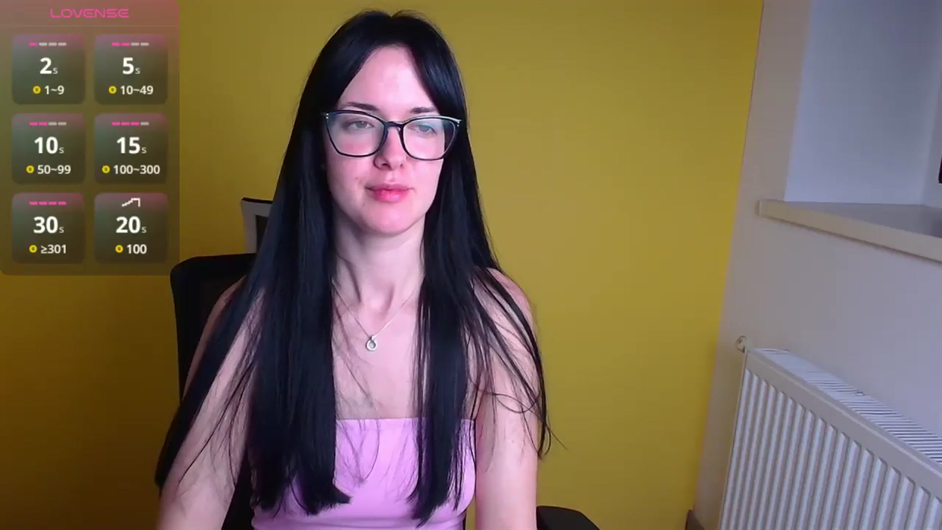 Gallery image thumbnail from Black_Red's myfreecams stream on, 12/24/2024, 10:21 image 16 of 20