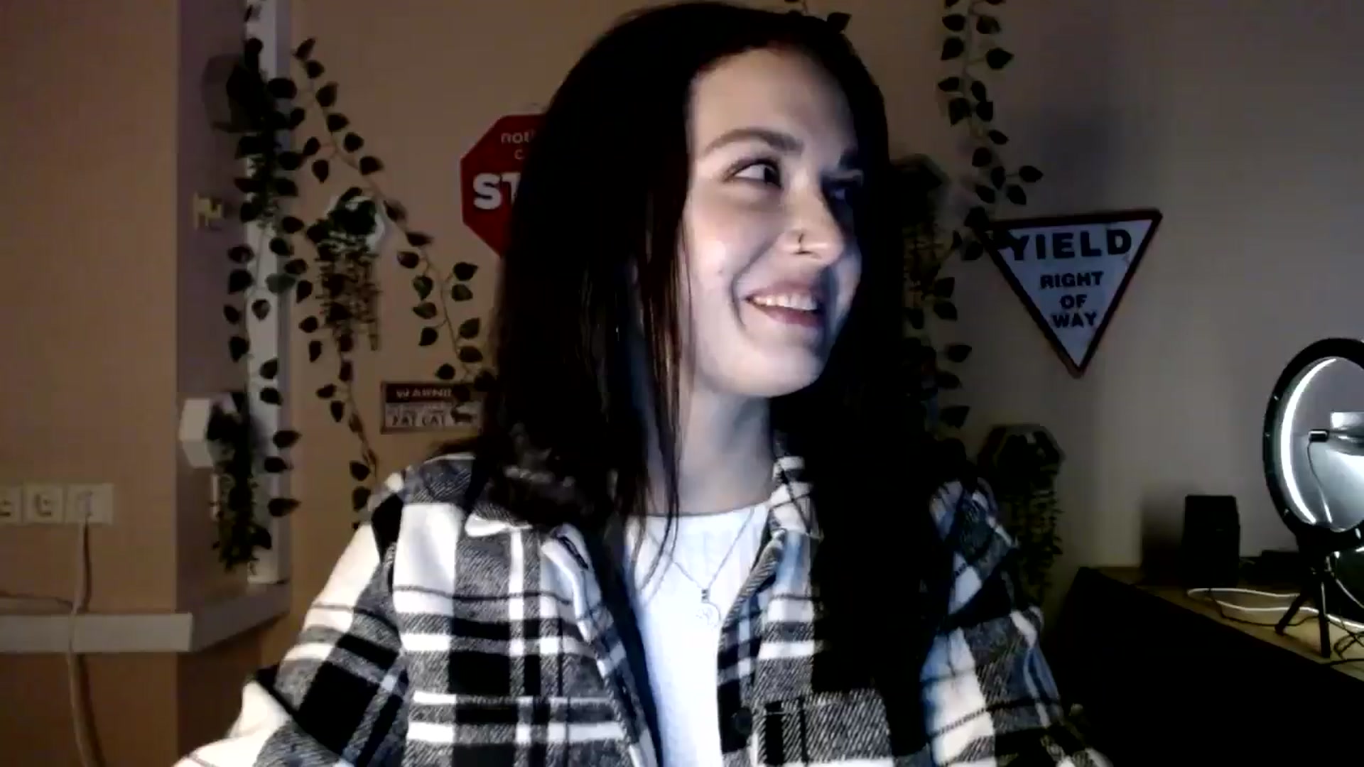 Gallery image thumbnail from Black_Side's myfreecams stream on, 11/28/2025, 16:47 image 19 of 20