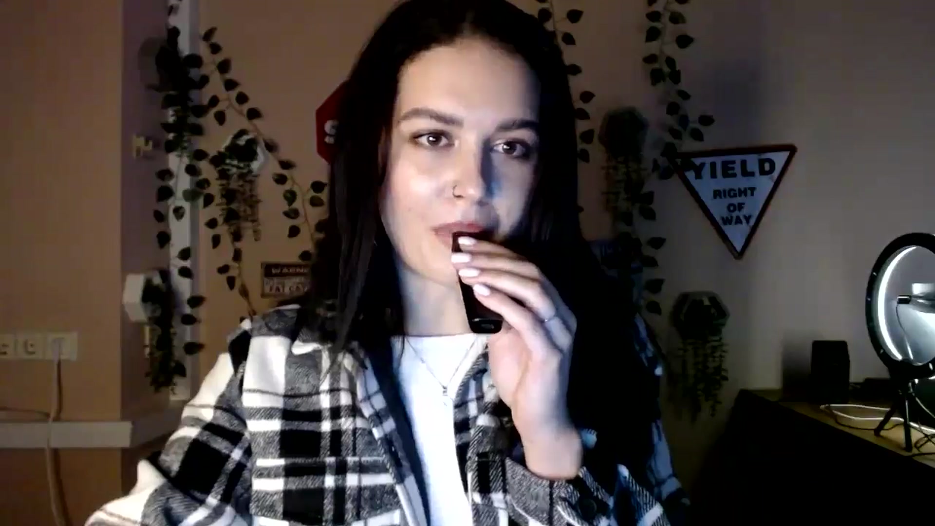 Gallery image thumbnail from Black_Side's myfreecams stream on, 11/28/2025, 16:47 image 17 of 20