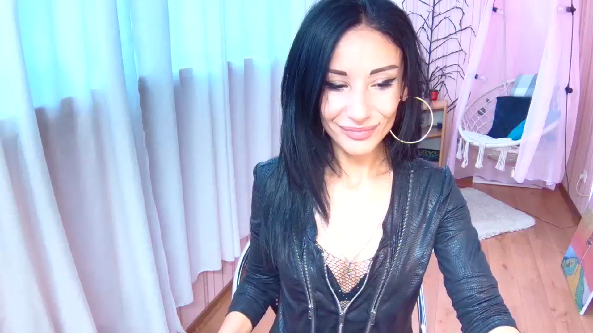 Gallery image thumbnail from Blackeyeslady's myfreecams stream on, 09/27/2023, 13:22 image 6 of 20