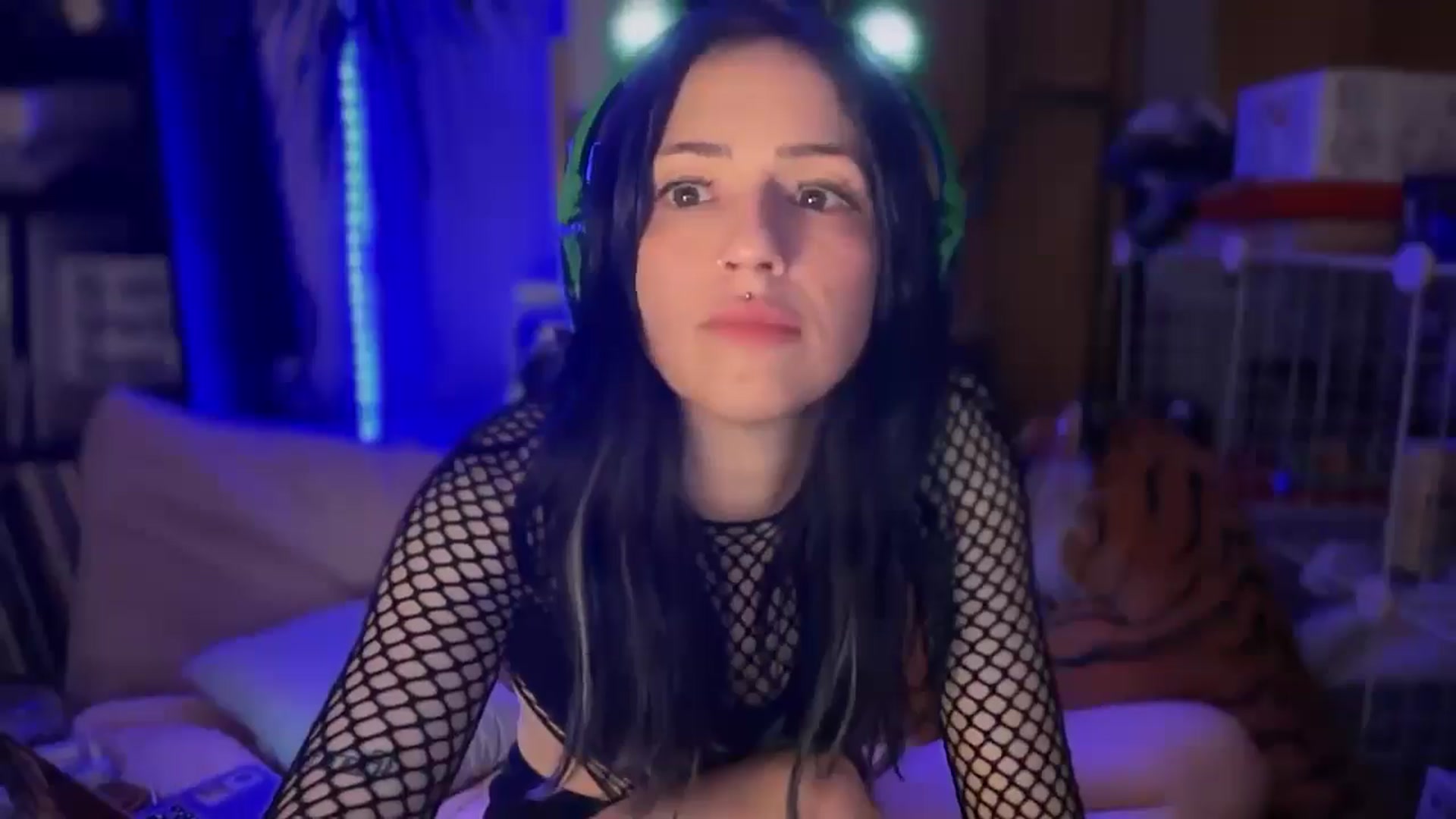 Gallery image thumbnail from BlairBangs's myfreecams stream on, 04/20/2025, 10:20 image 7 of 20