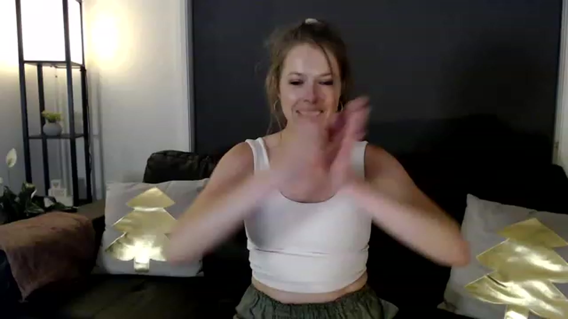 Gallery image thumbnail from BlairHarper's myfreecams stream on, 12/23/2022, 14:36 image 4 of 20