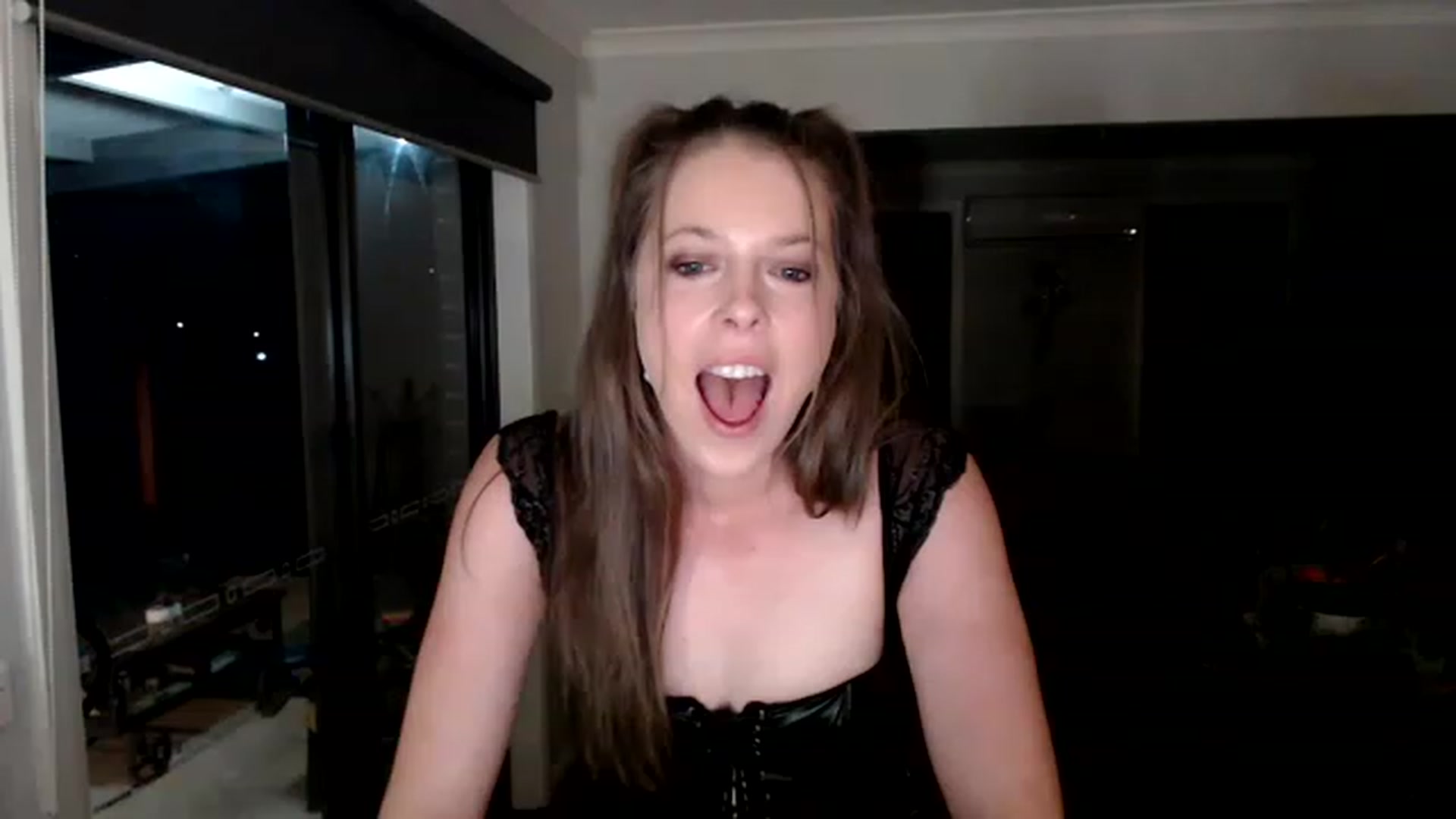 Gallery image thumbnail from BlairHarper's myfreecams stream on, 12/26/2022, 14:00 image 1 of 20