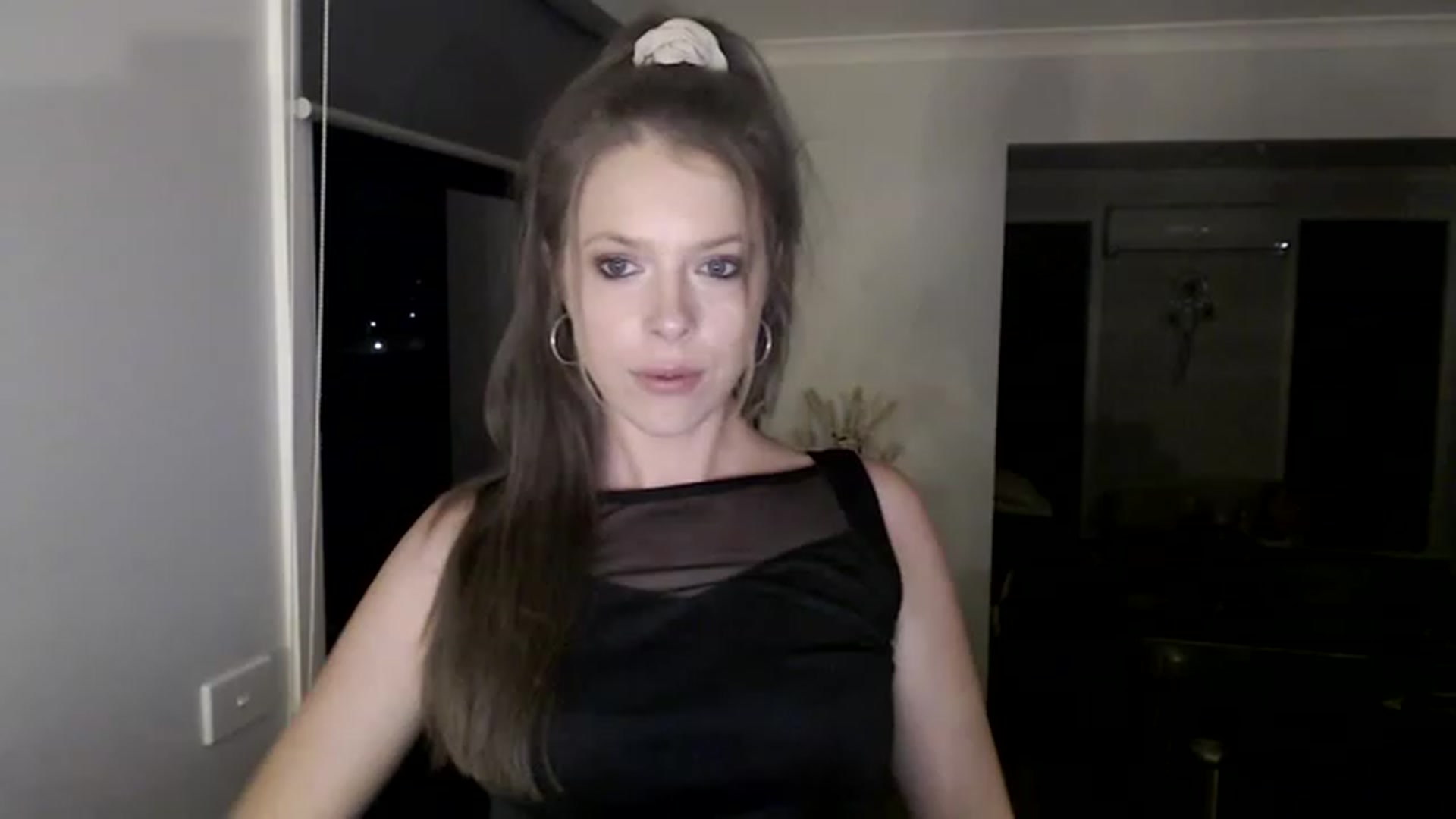 Gallery image thumbnail from BlairHarper's myfreecams stream on, 12/31/2022, 16:01 image 10 of 20
